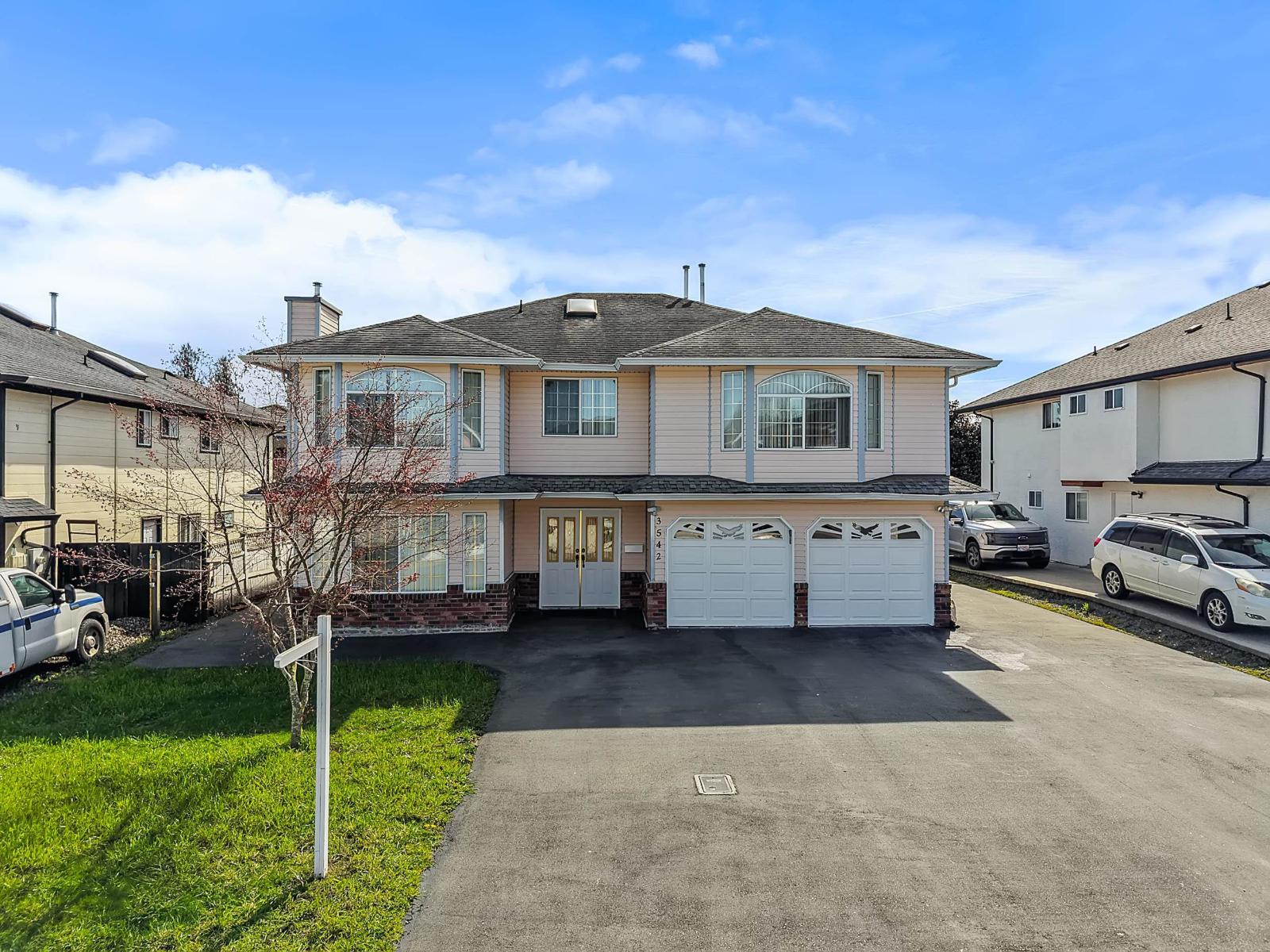 3542 GALIANO DRIVE Property Photo 1