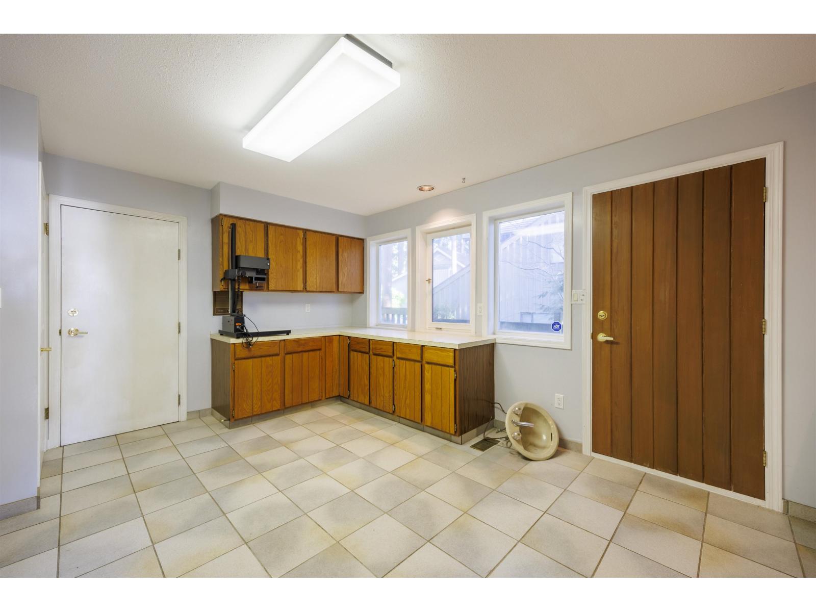 5242 Station Road Property Photo 15