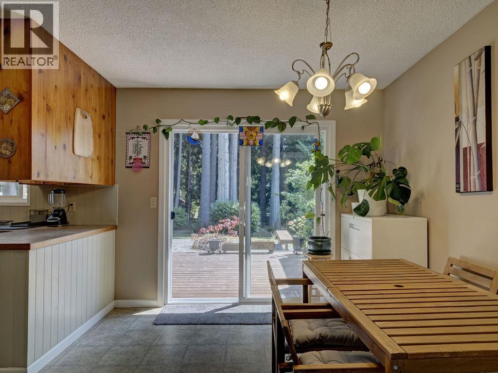 3367 Richards Road Property Photo 14