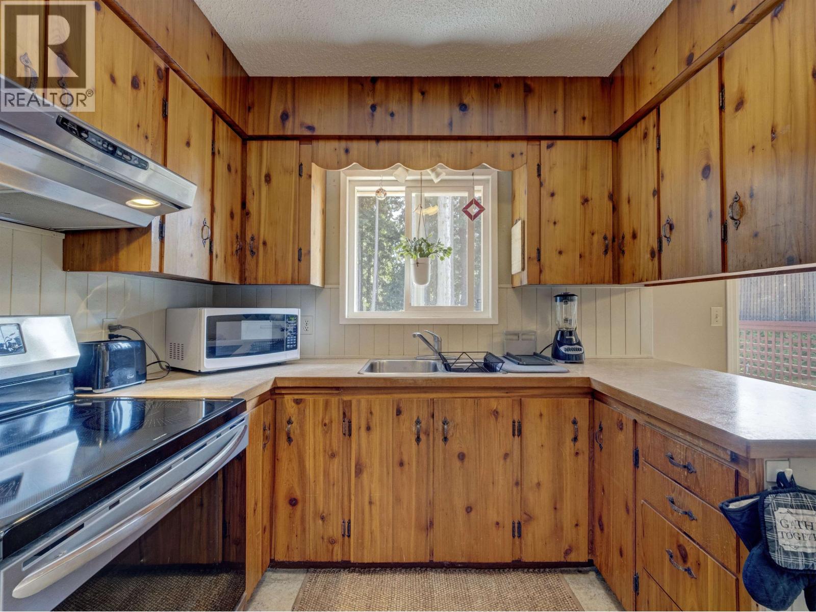 3367 Richards Road Property Photo 18