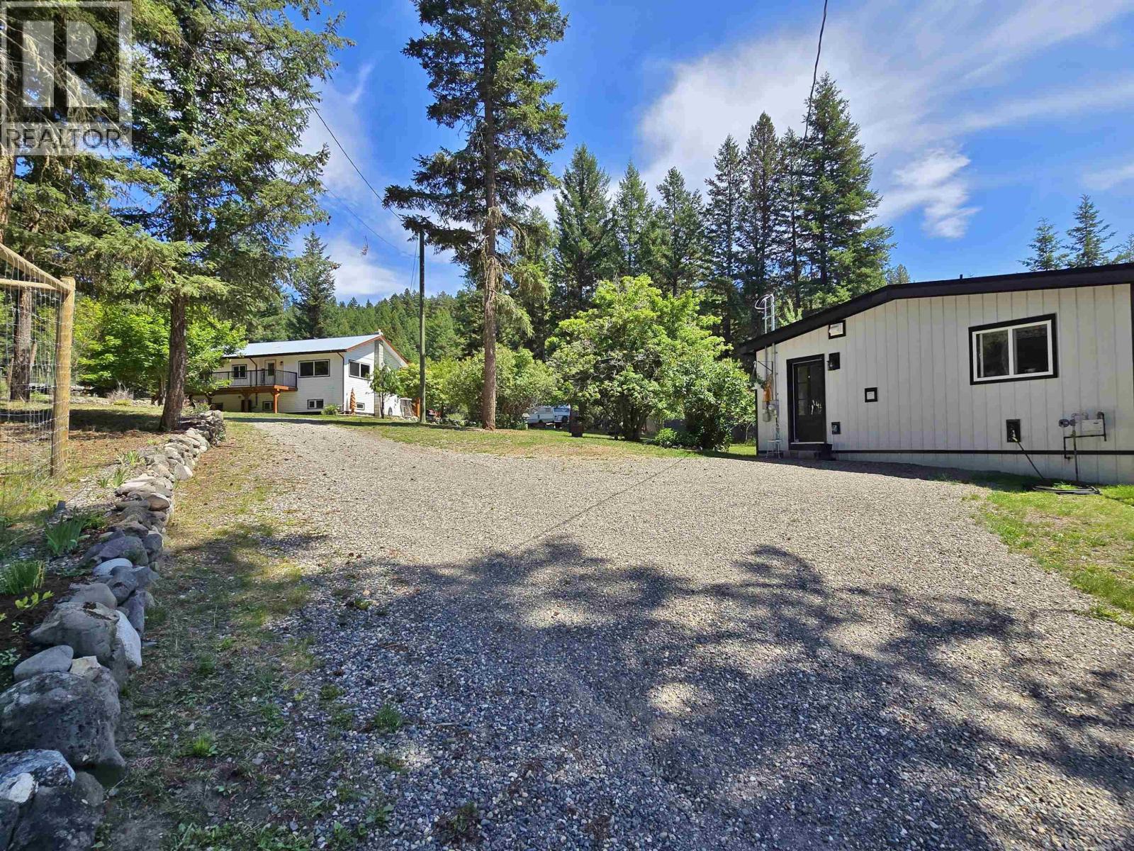 2435 Sandberg Road Property Photo 2