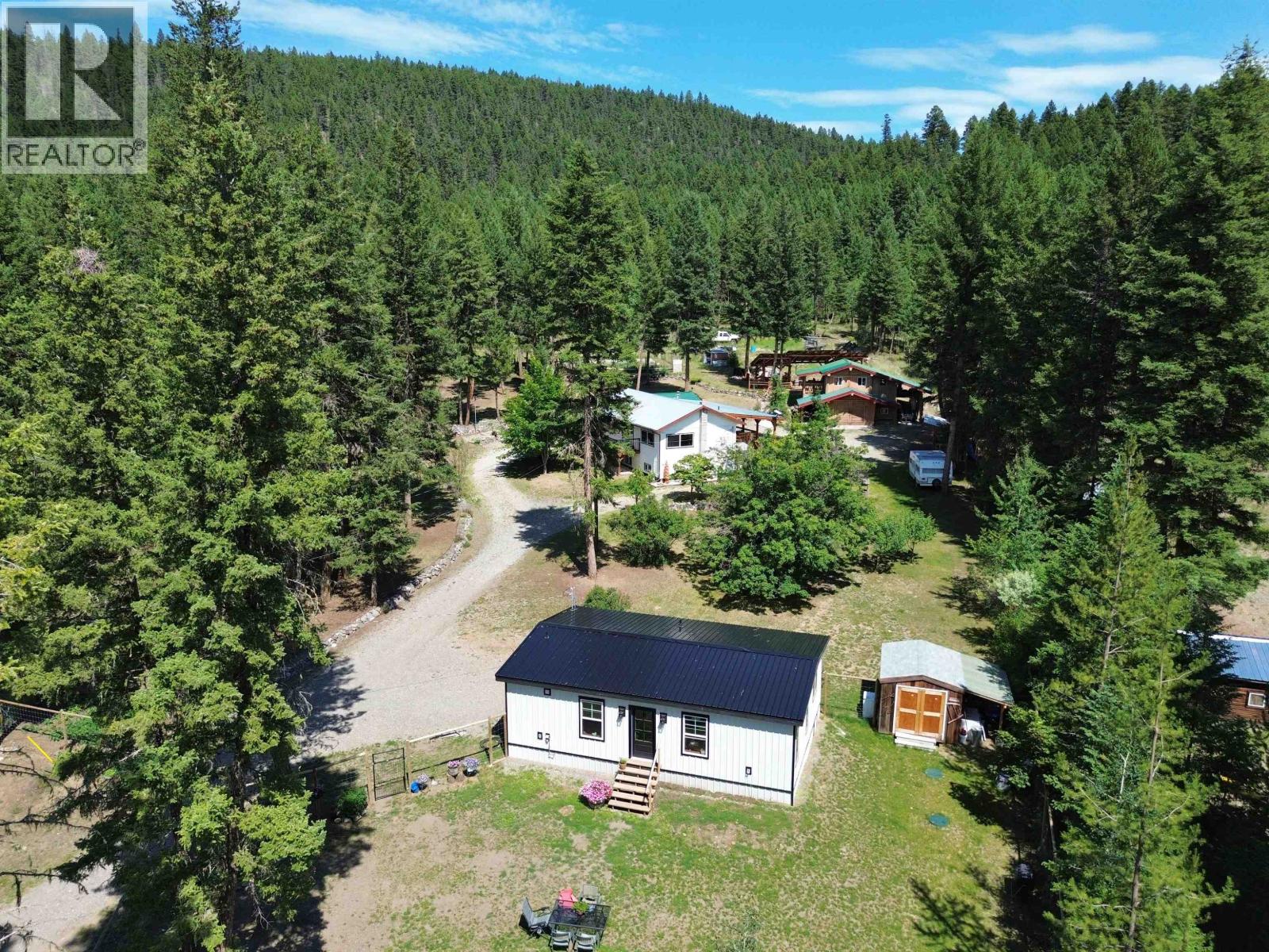 2435 Sandberg Road Property Photo 3
