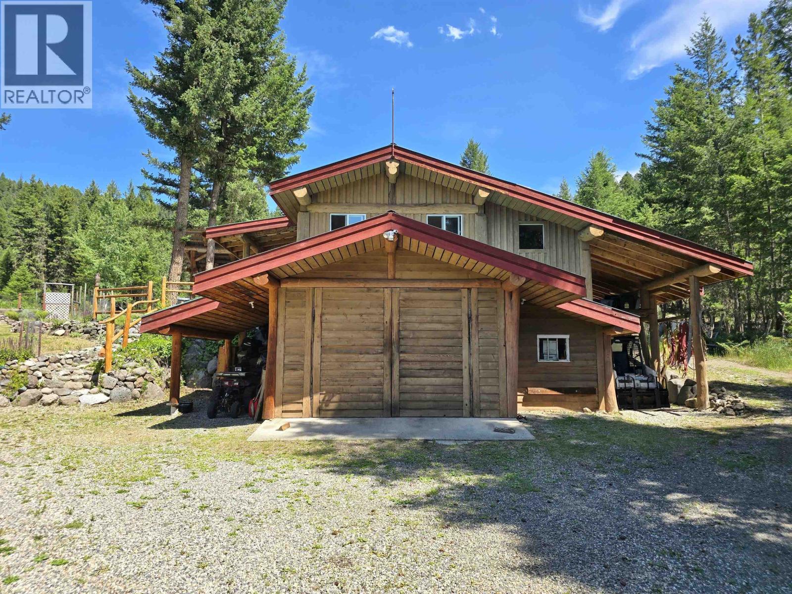 2435 Sandberg Road Property Photo 4