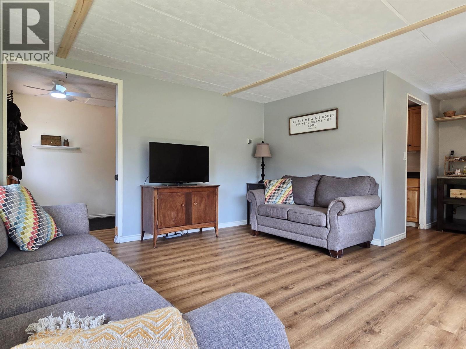 2435 Sandberg Road Property Photo 10