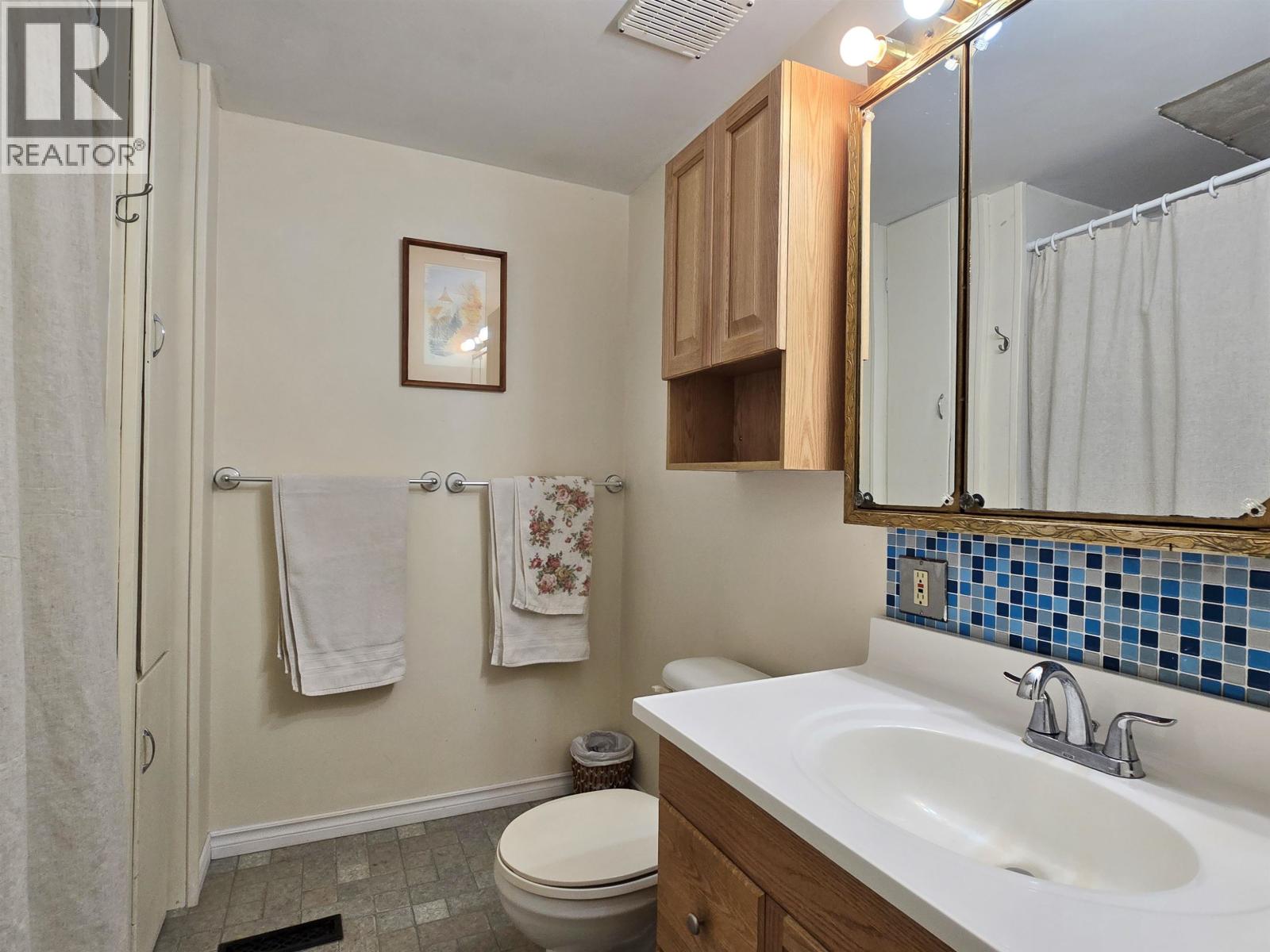 2435 Sandberg Road Property Photo 18