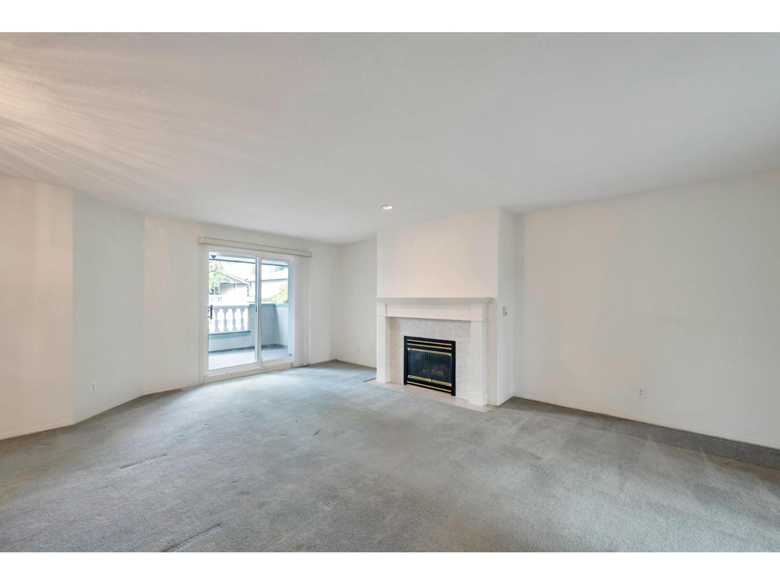 234 13888 70 Avenue Property Photo 4