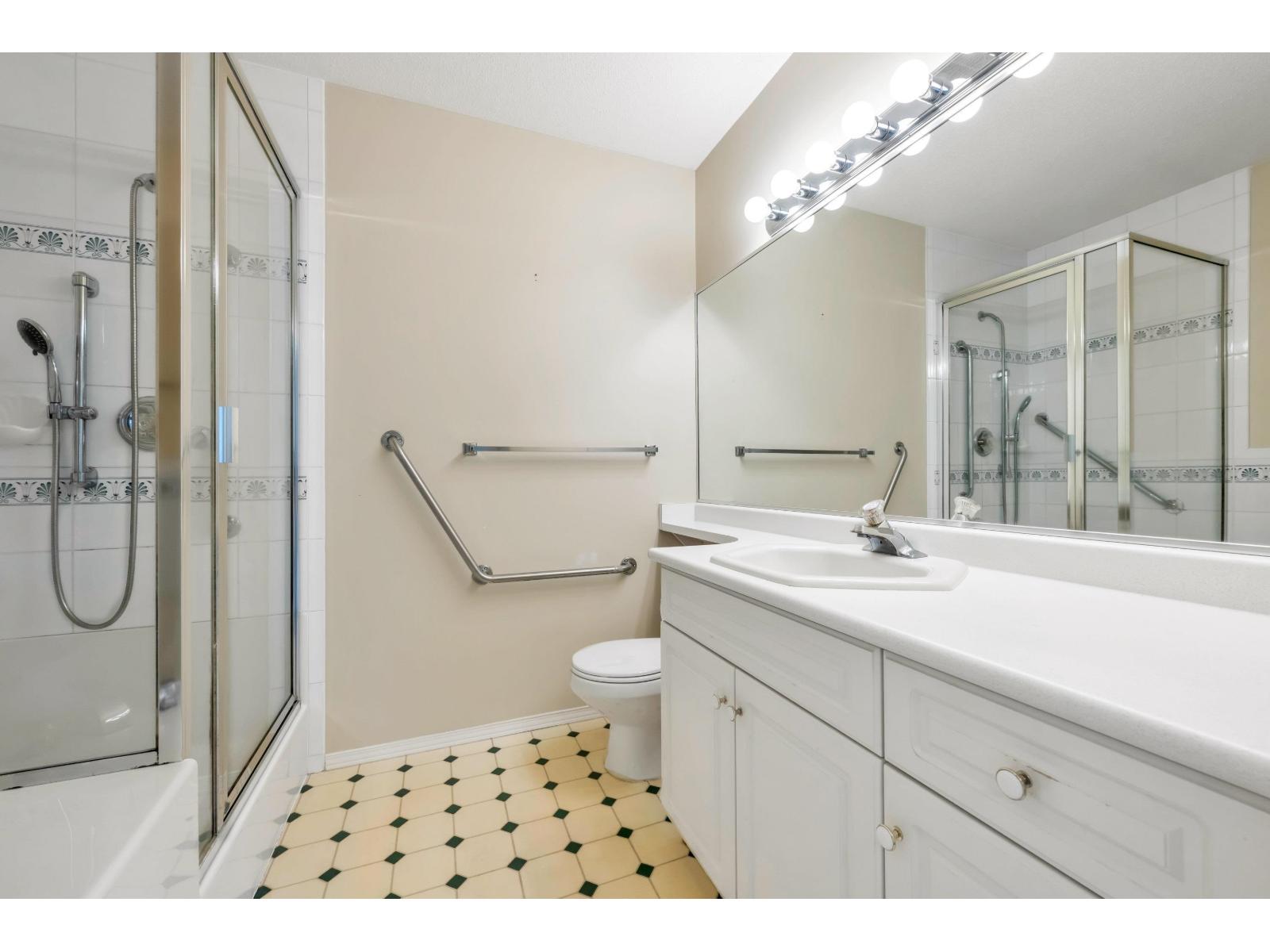 234 13888 70 Avenue Property Photo 25