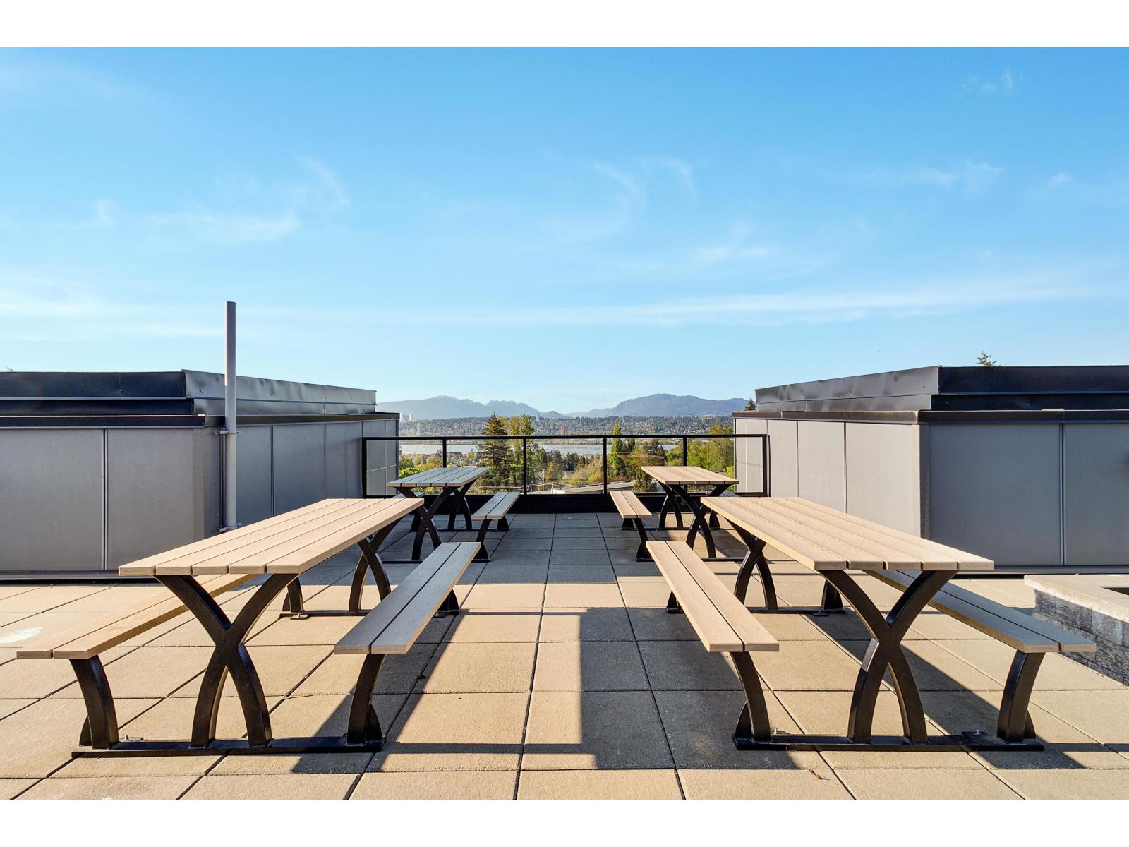 612 11077 Ravine Road Property Photo 8