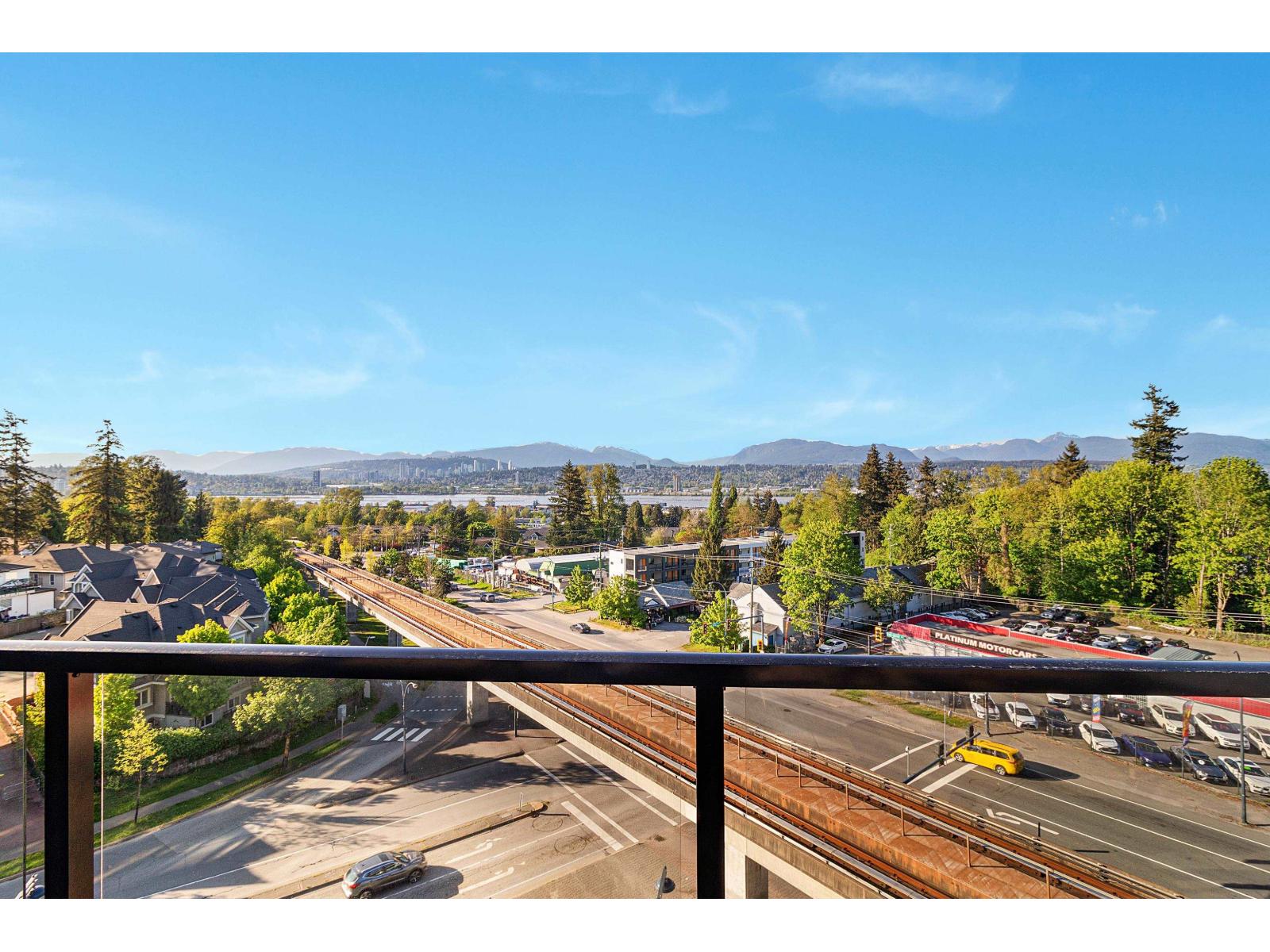 612 11077 Ravine Road Property Photo 9