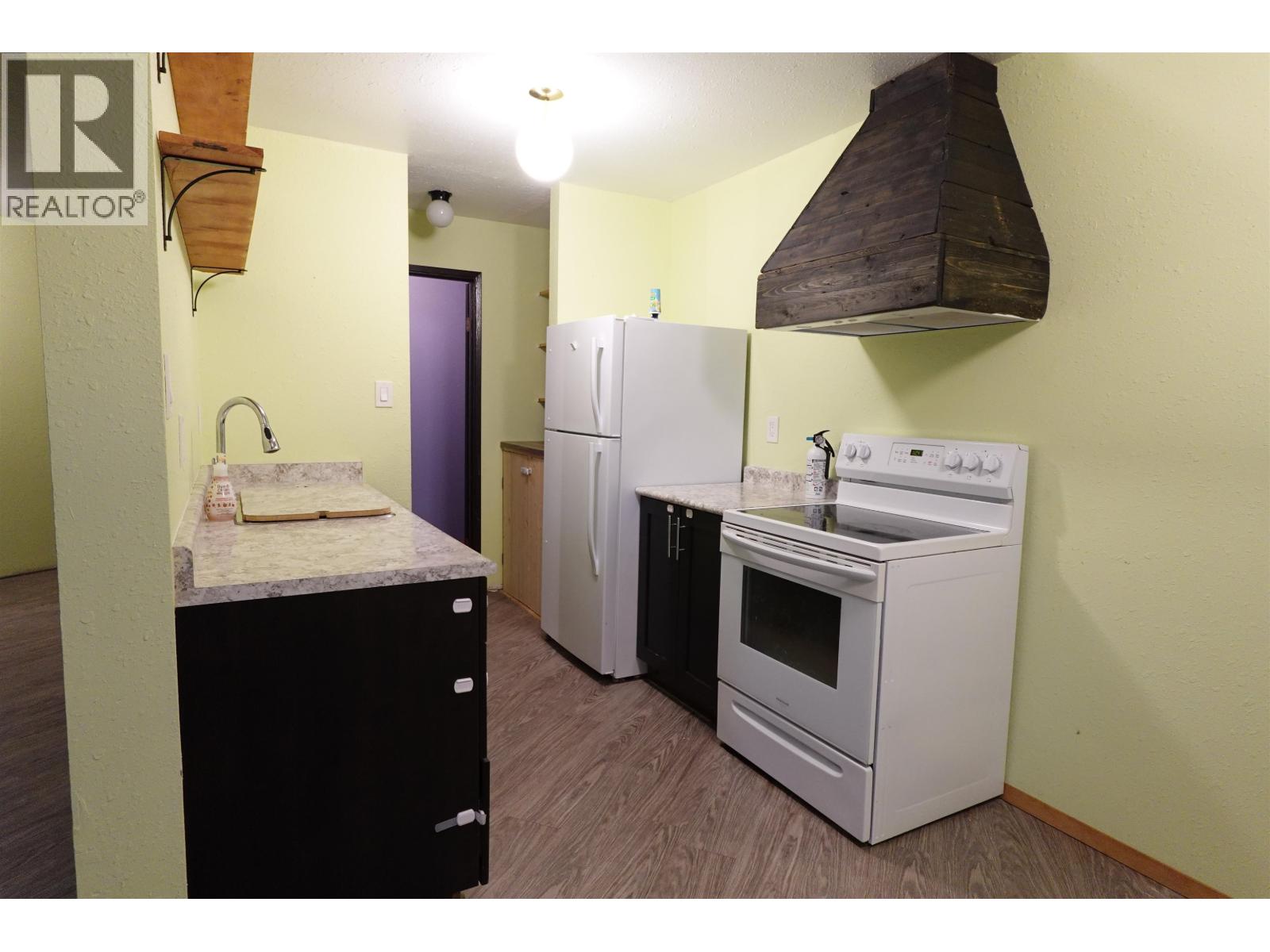 105 398 Roddis Drive Property Photo 3