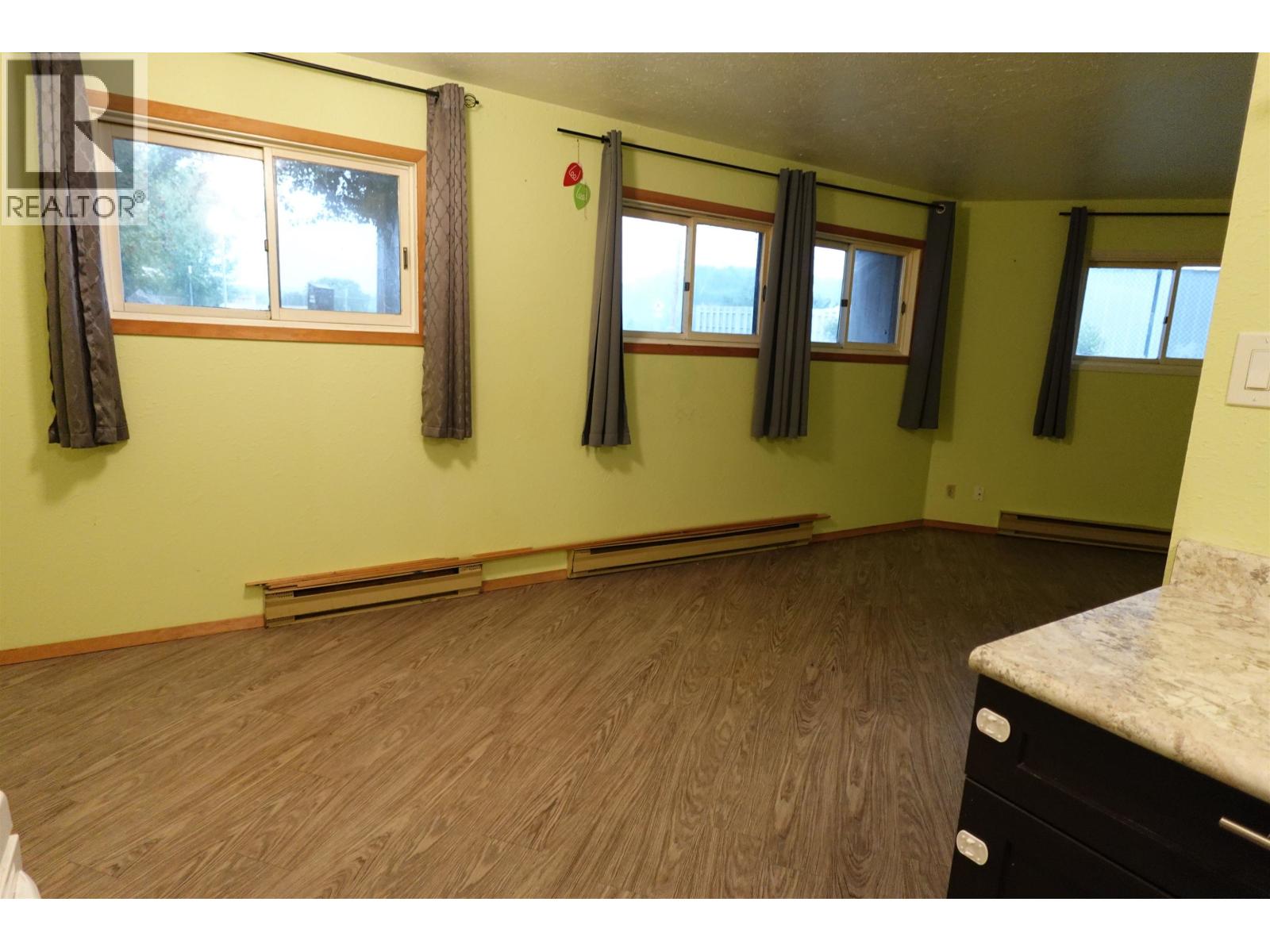 105 398 Roddis Drive Property Photo 16