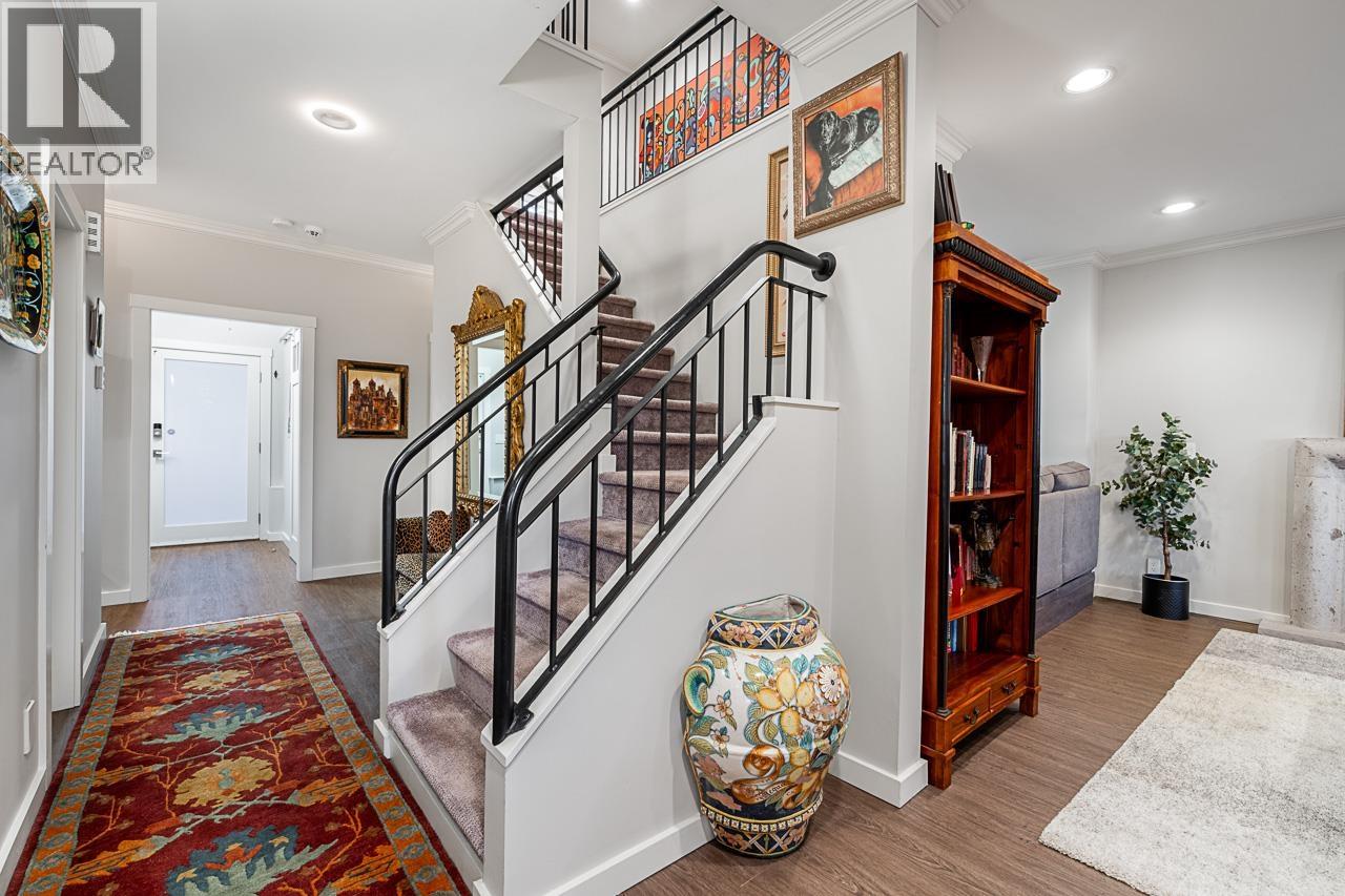 1075 Esplanade Avenue Property Photo 12