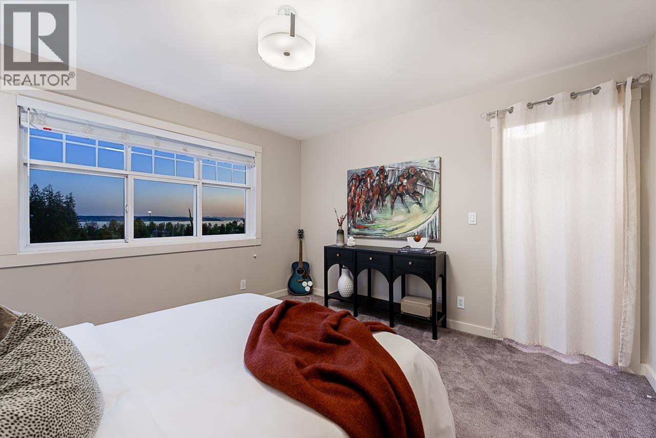 1075 Esplanade Avenue Property Photo 19
