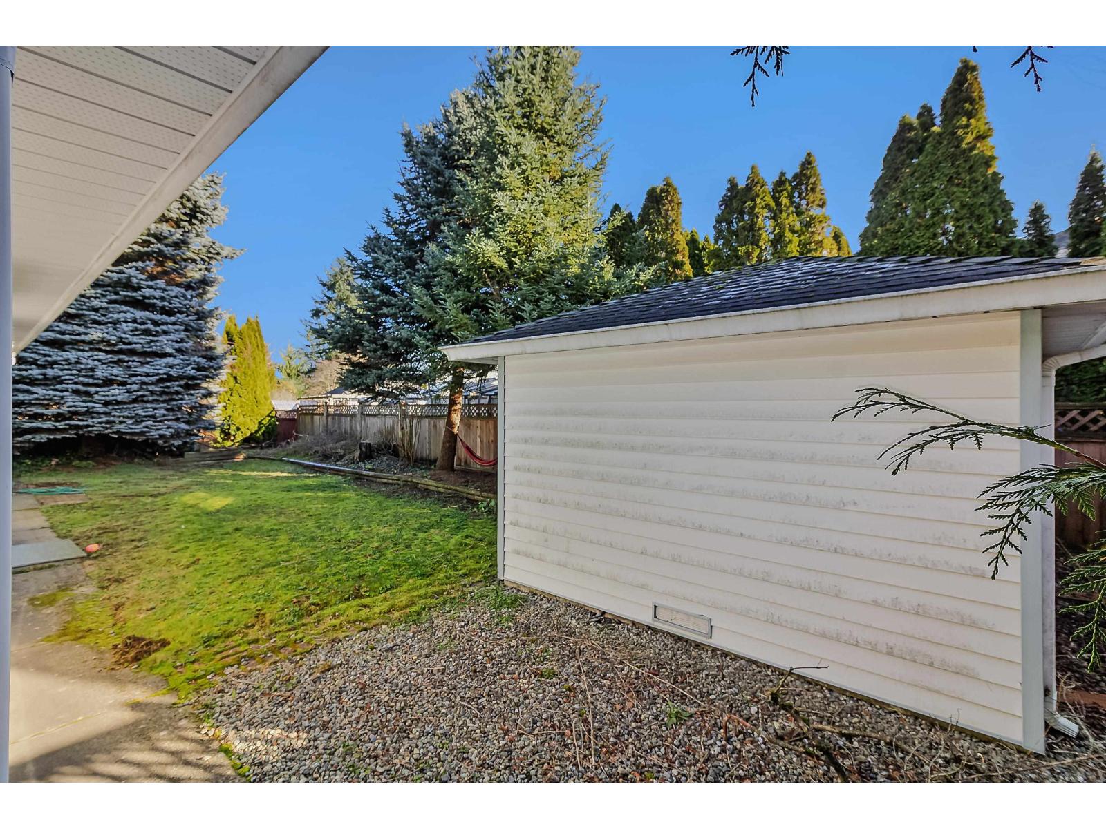 15436 94 Avenue Property Photo 10