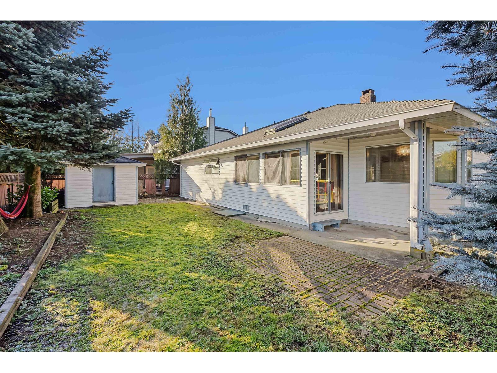 15436 94 Avenue Property Photo 12