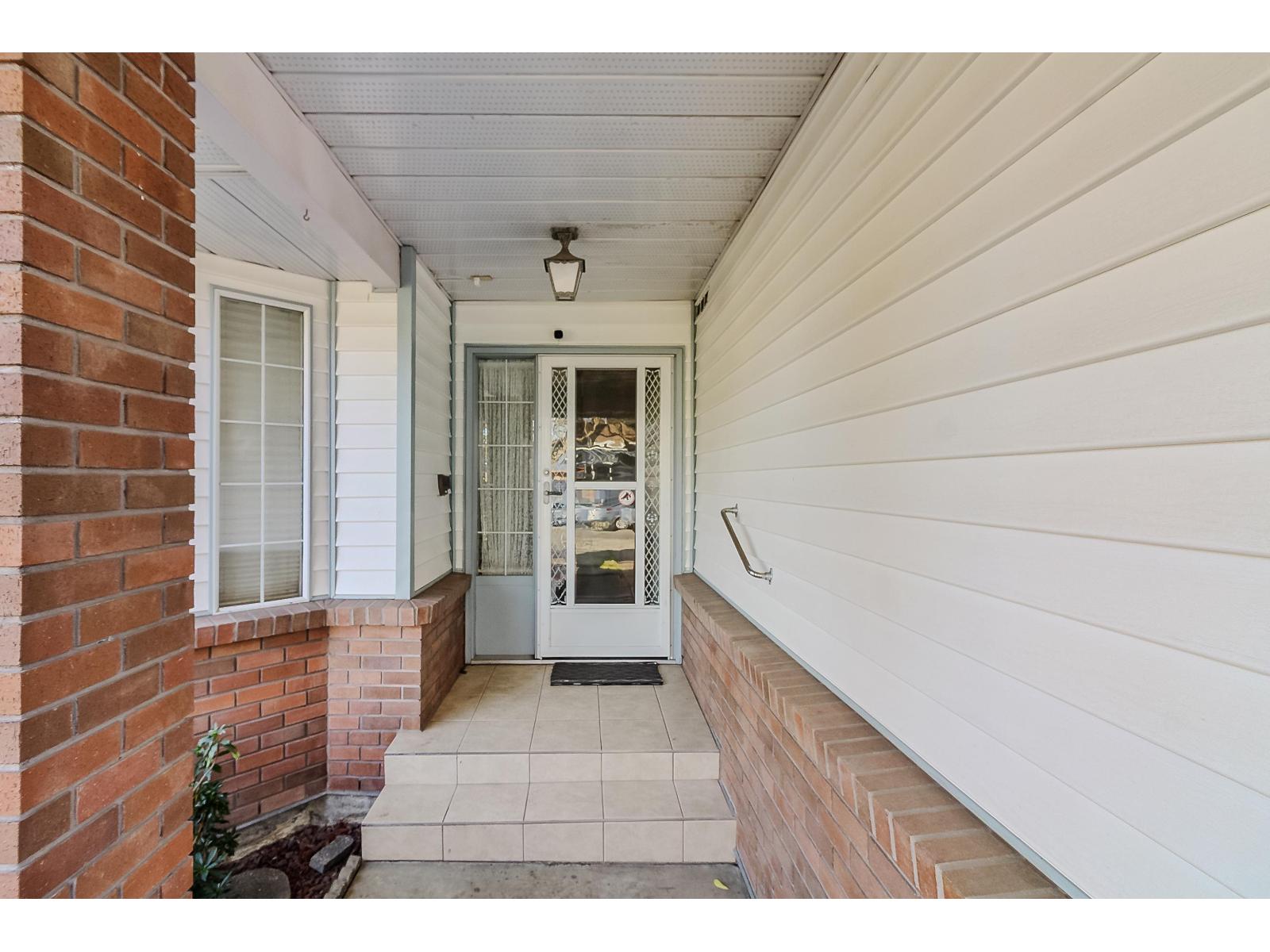 15436 94 Avenue Property Photo 13