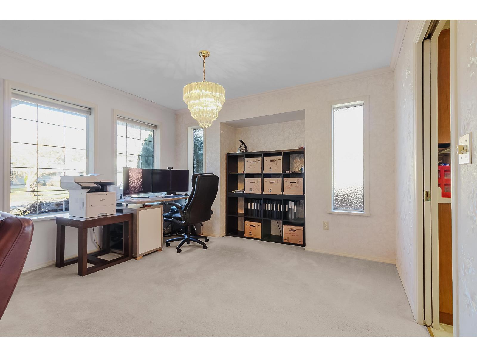 15436 94 Avenue Property Photo 17
