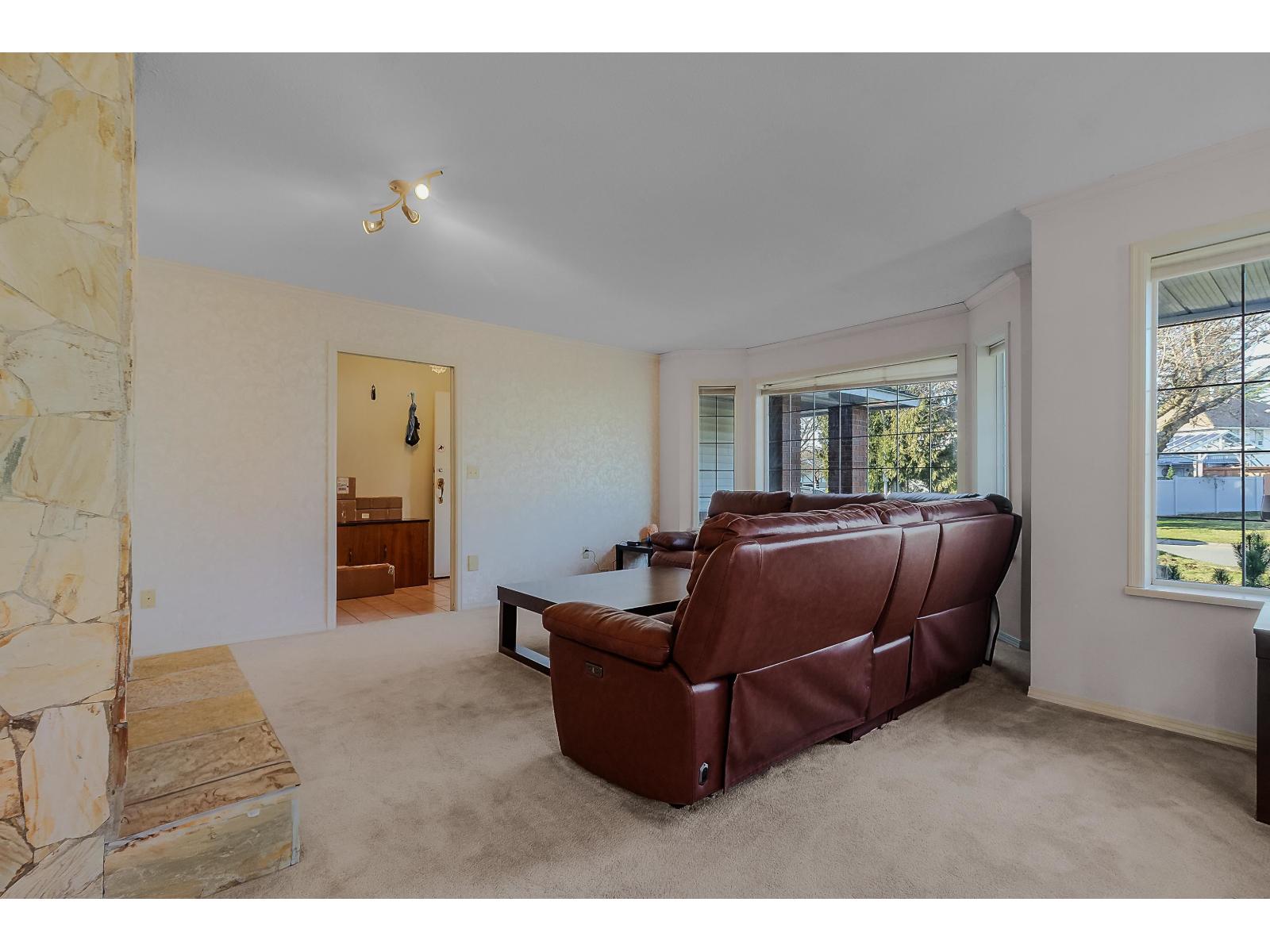 15436 94 Avenue Property Photo 20