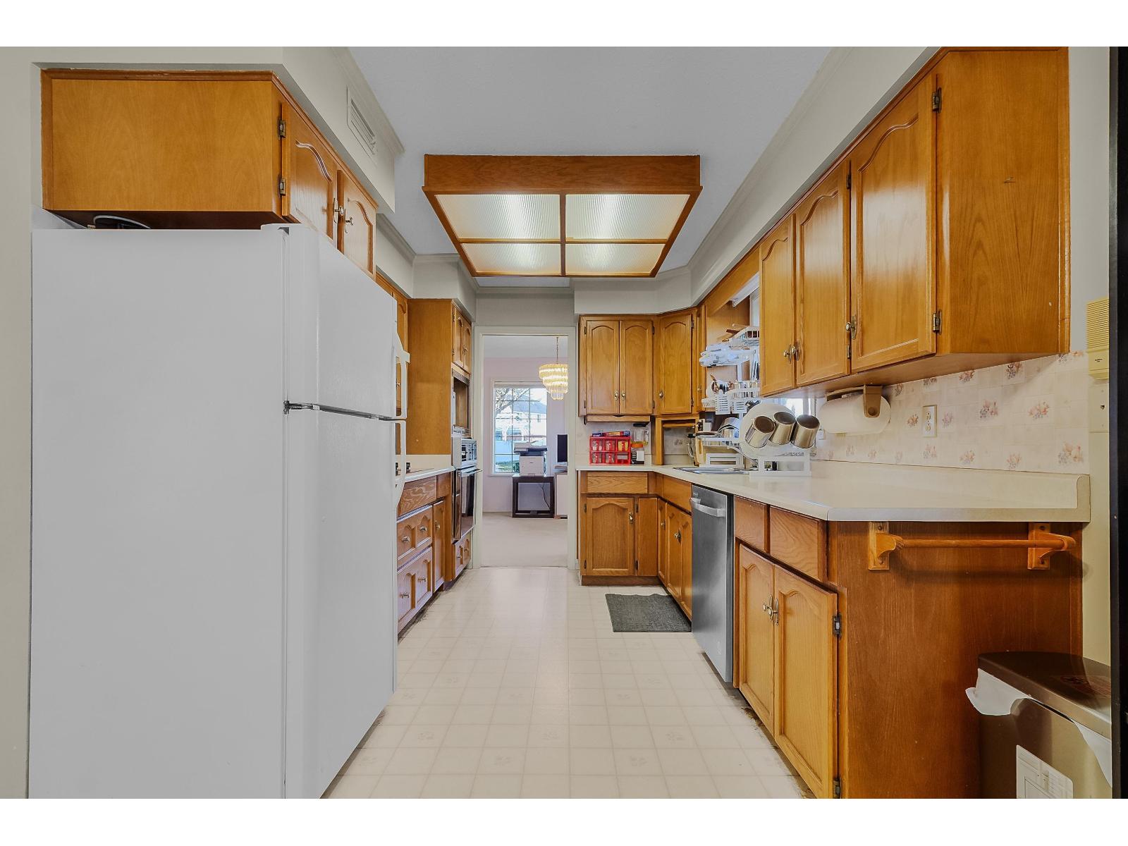 15436 94 Avenue Property Photo 27
