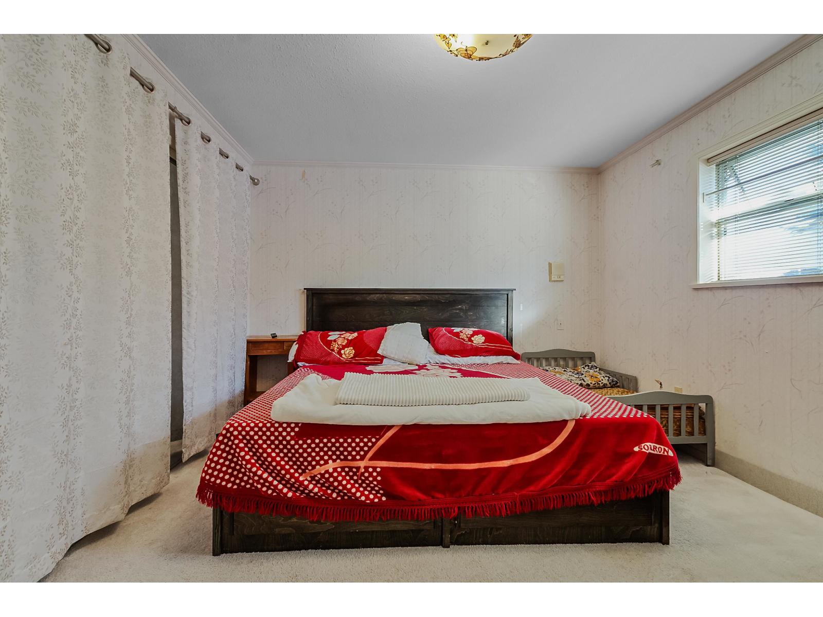 15436 94 Avenue Property Photo 29