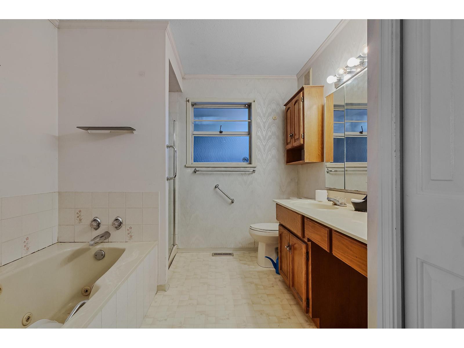 15436 94 Avenue Property Photo 30