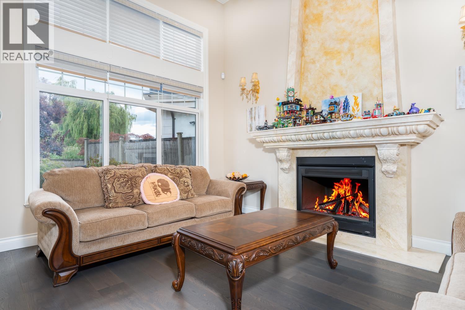8411 Fairhurst Road Property Photo 4