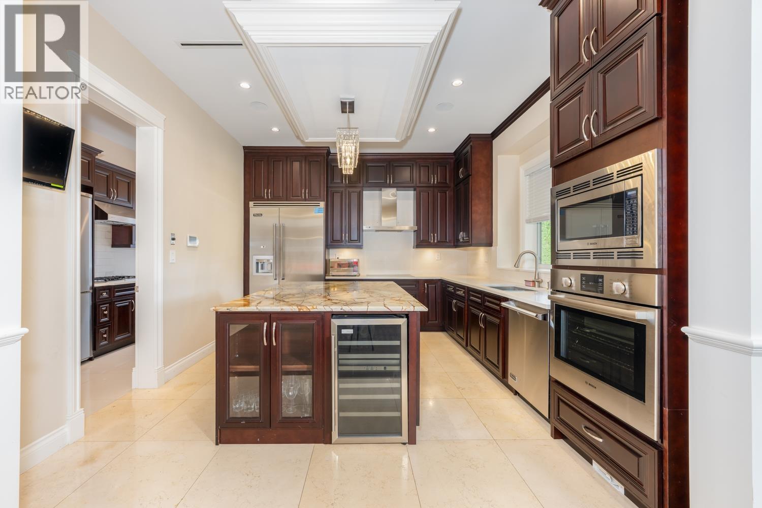 8411 Fairhurst Road Property Photo 6