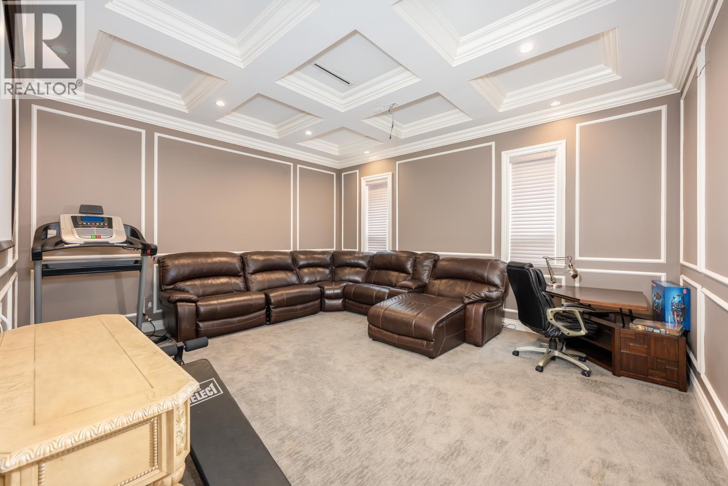 8411 Fairhurst Road Property Photo 15
