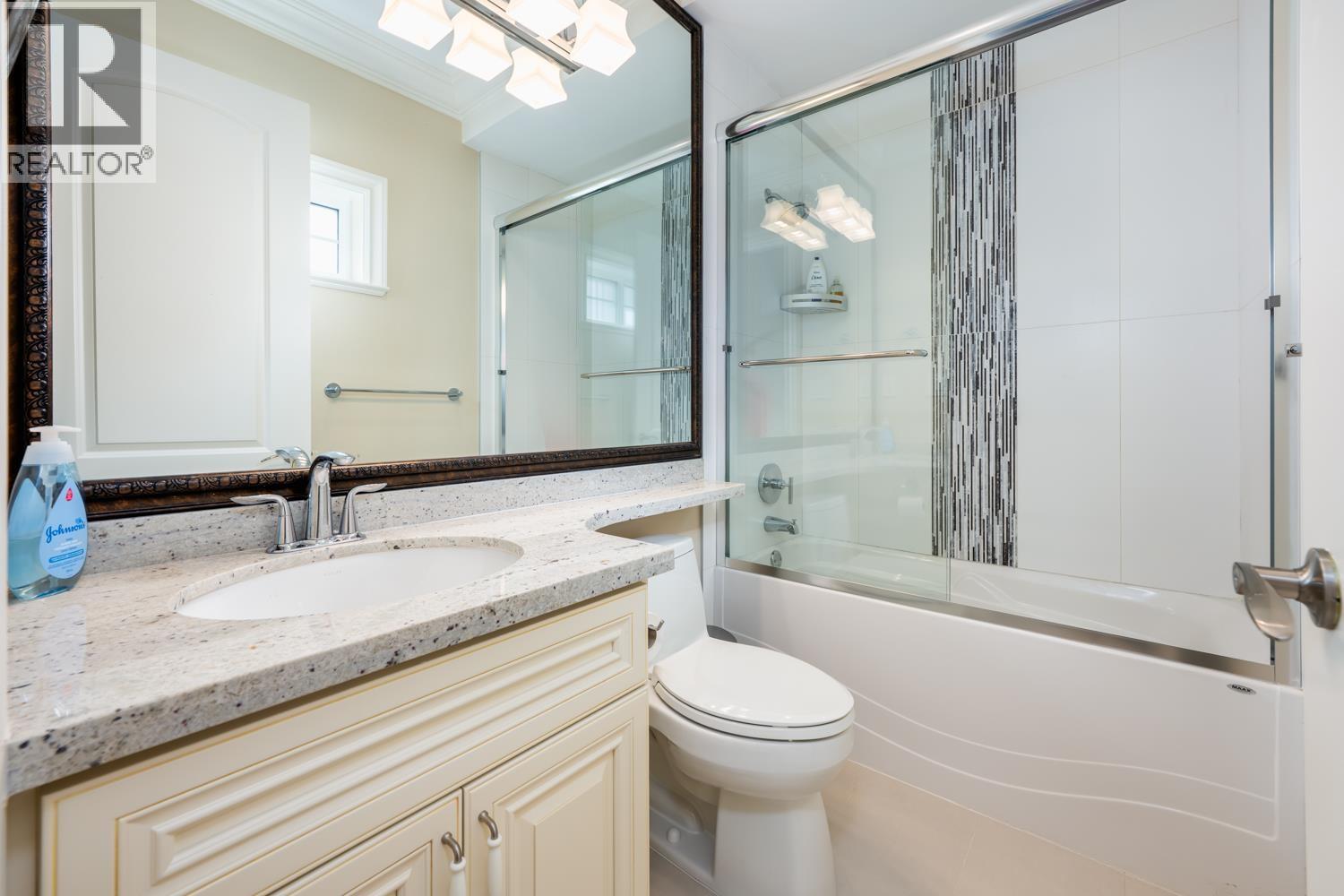 8411 Fairhurst Road Property Photo 23