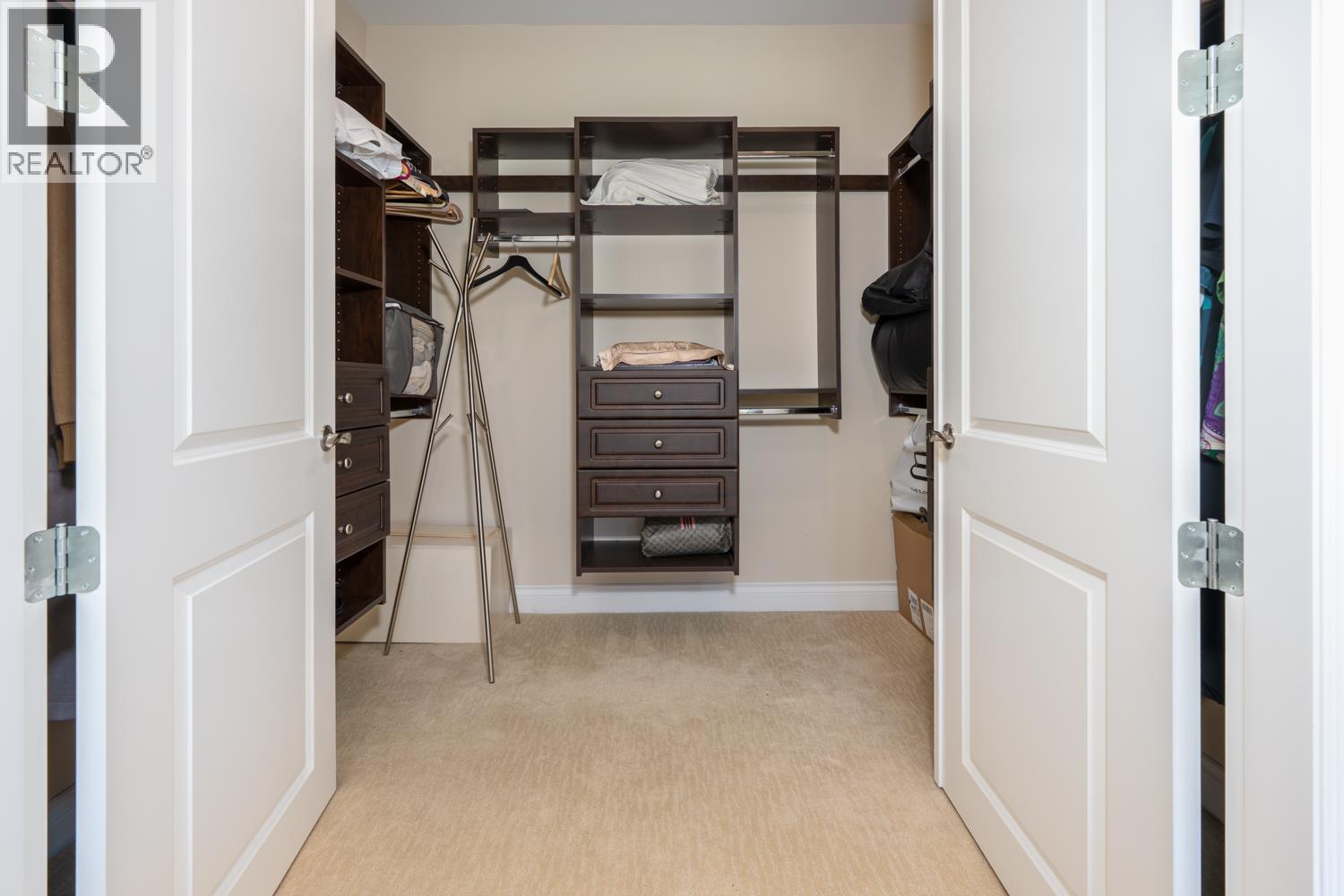 8411 Fairhurst Road Property Photo 25