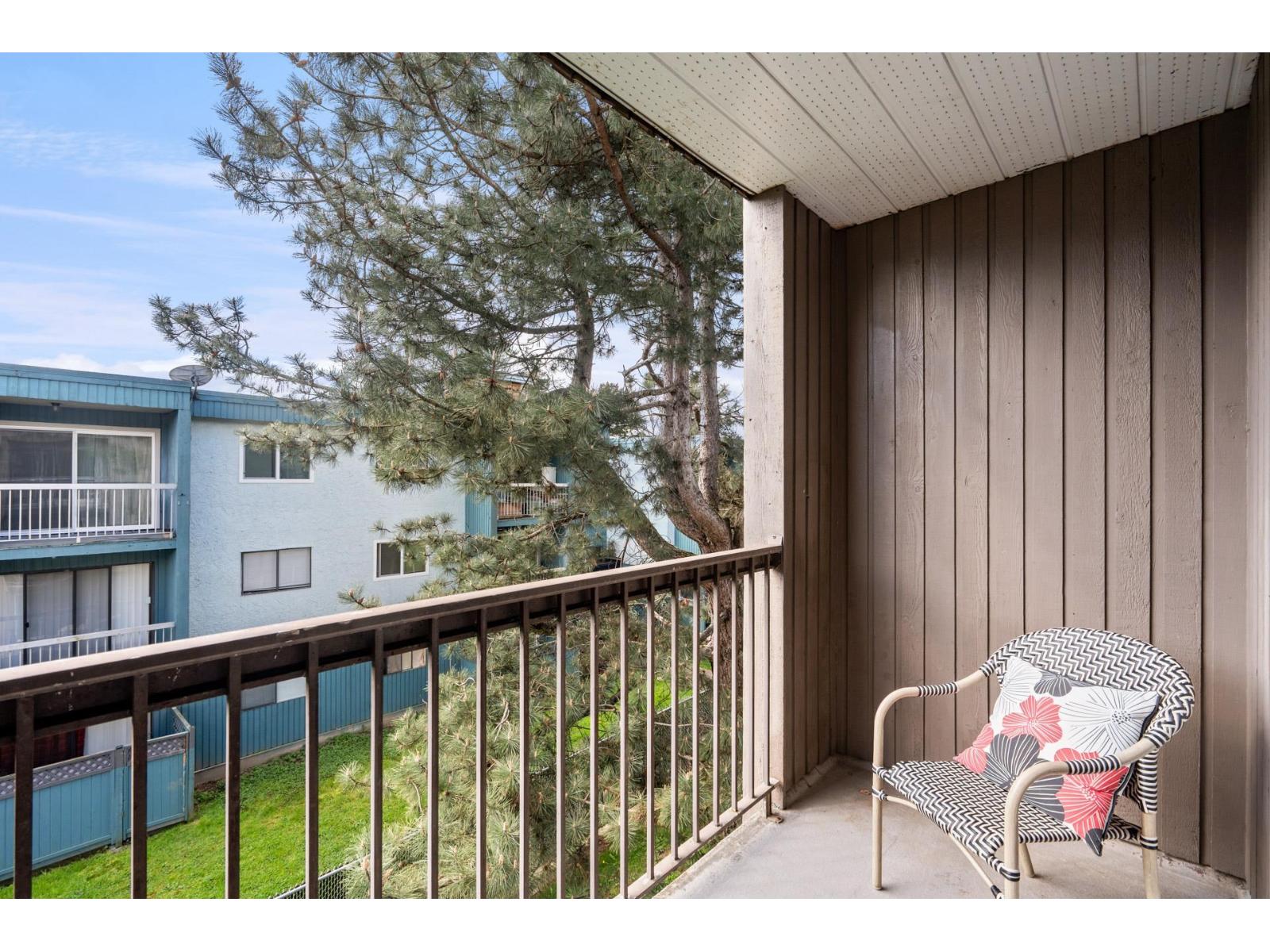 1783 Agassiz-rosedale No 9 Highway #327 Property Photo 16