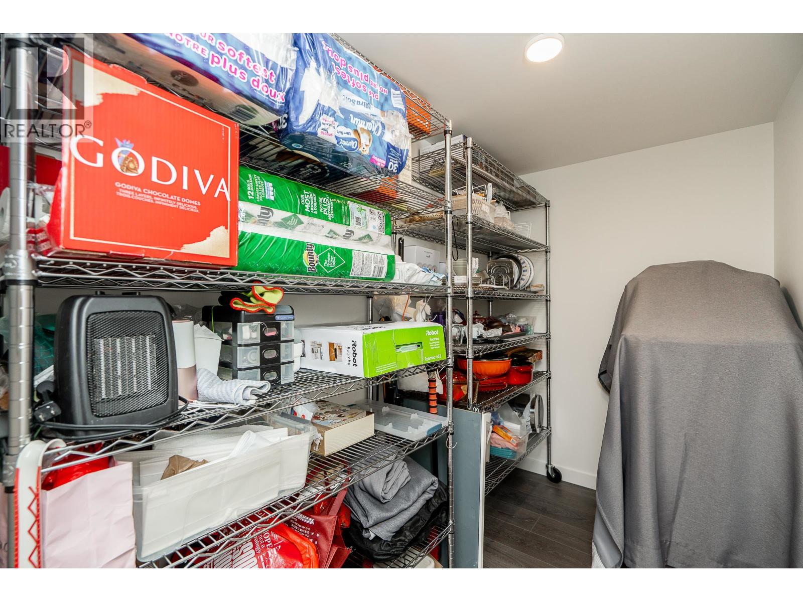 403 6633 Buswell Street Property Photo 28
