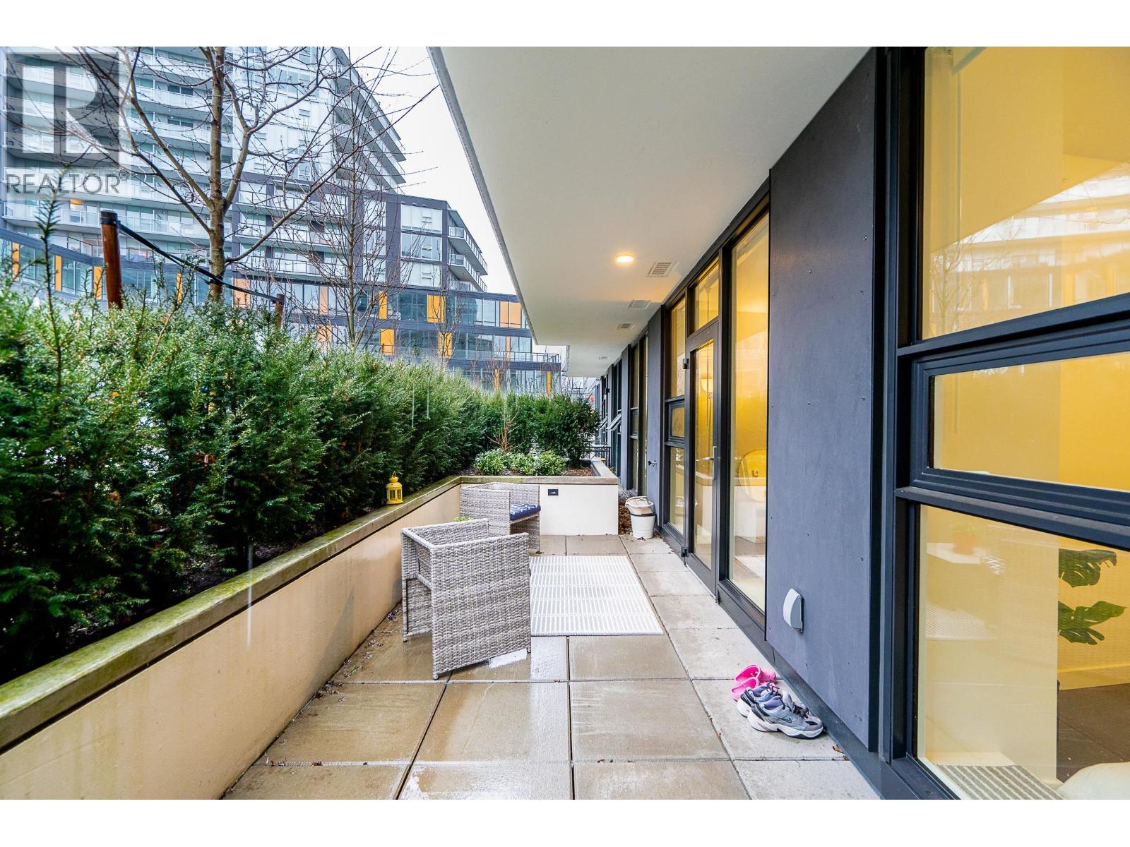 403 6633 Buswell Street Property Photo 30