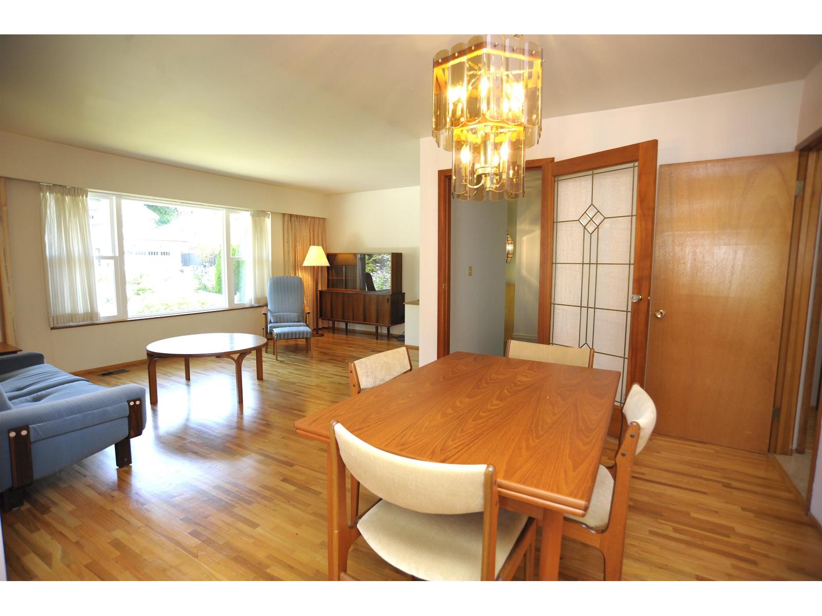 12754 15 Avenue Property Photo 9