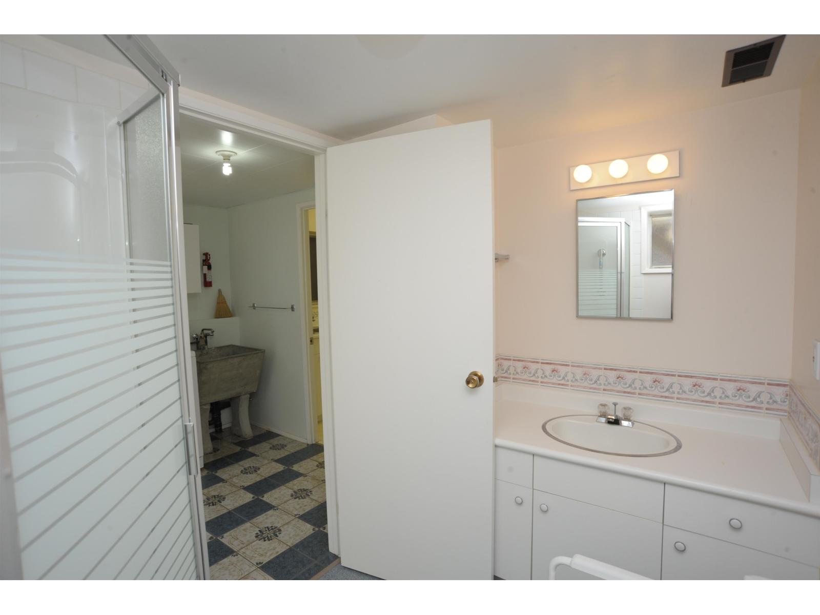 12754 15 Avenue Property Photo 24