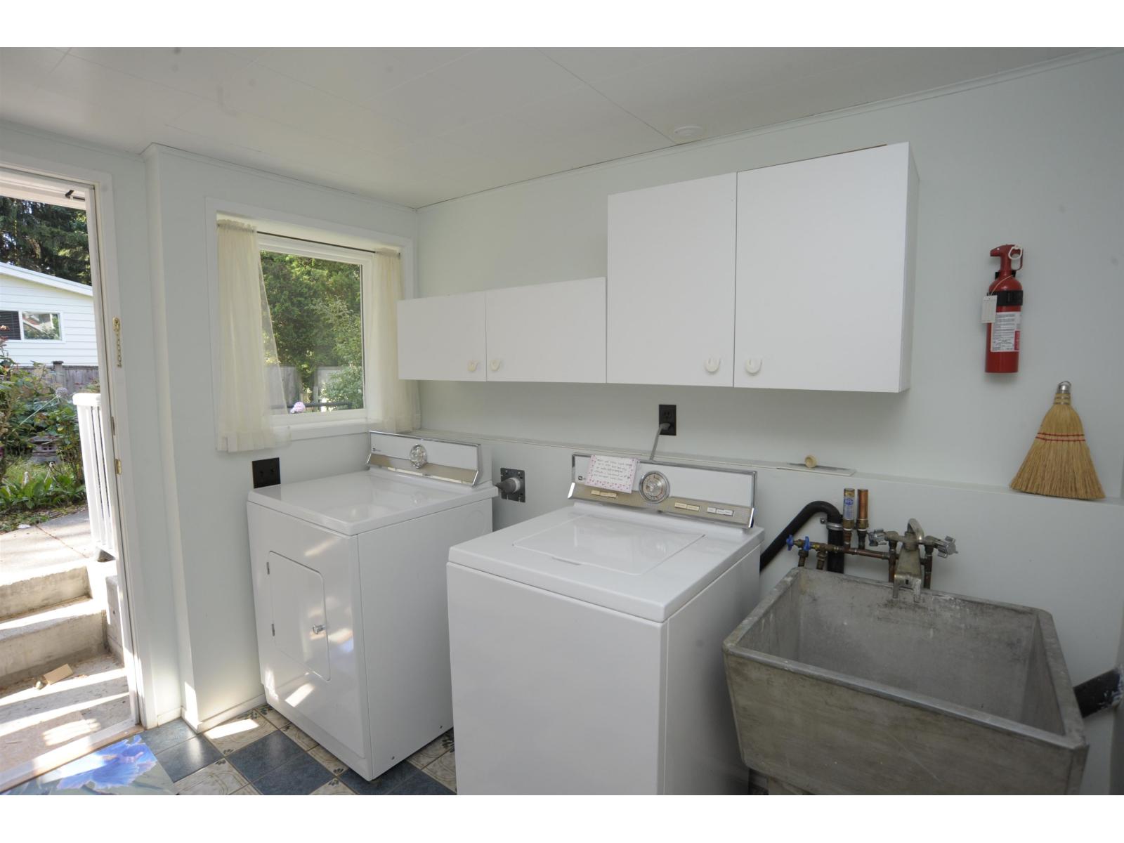 12754 15 Avenue Property Photo 26
