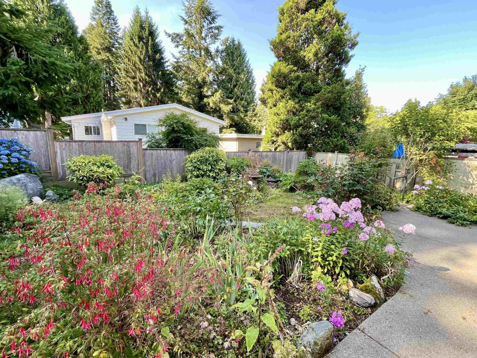12754 15 Avenue Property Photo 30