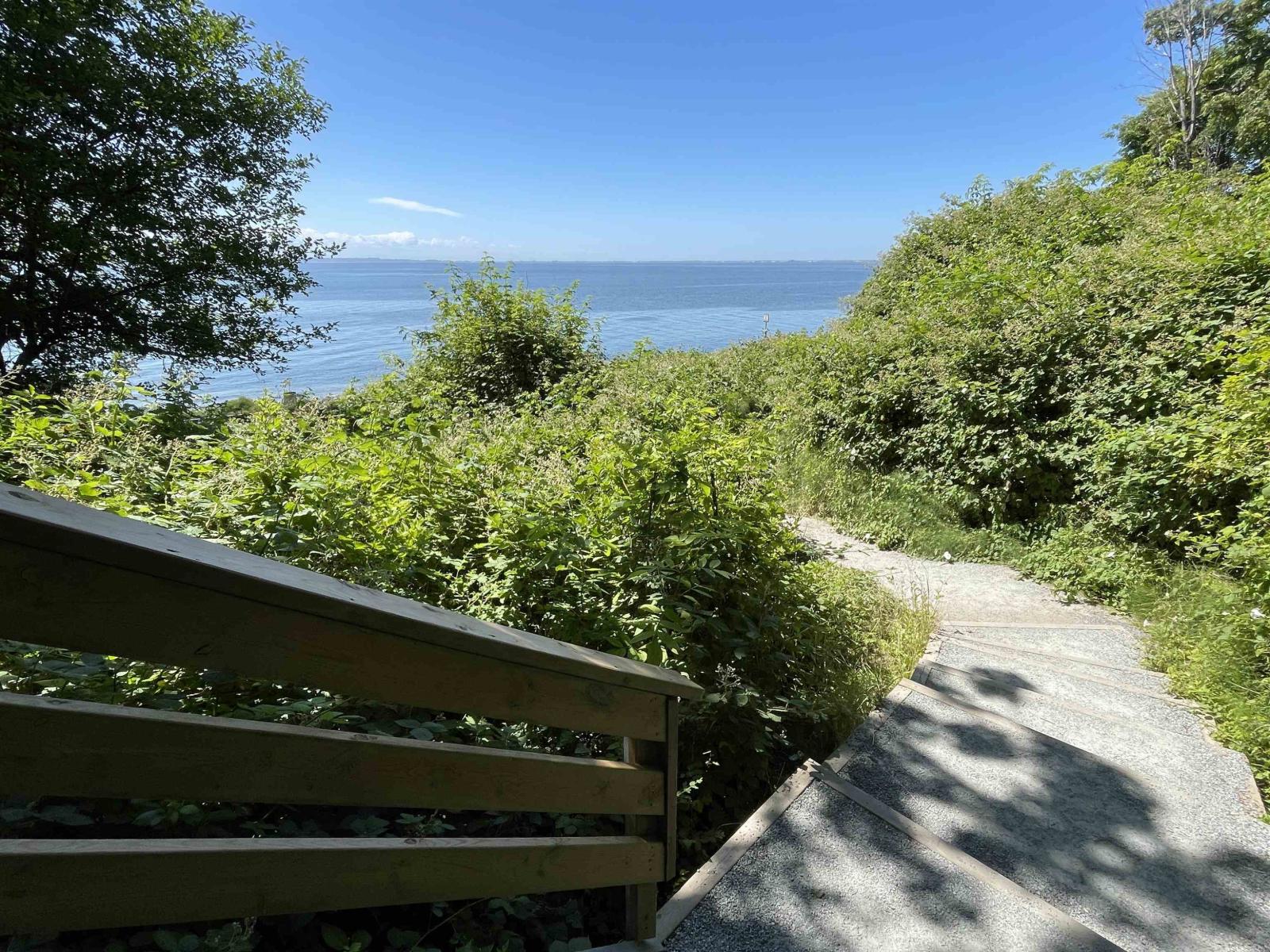 12754 15 Avenue Property Photo 33