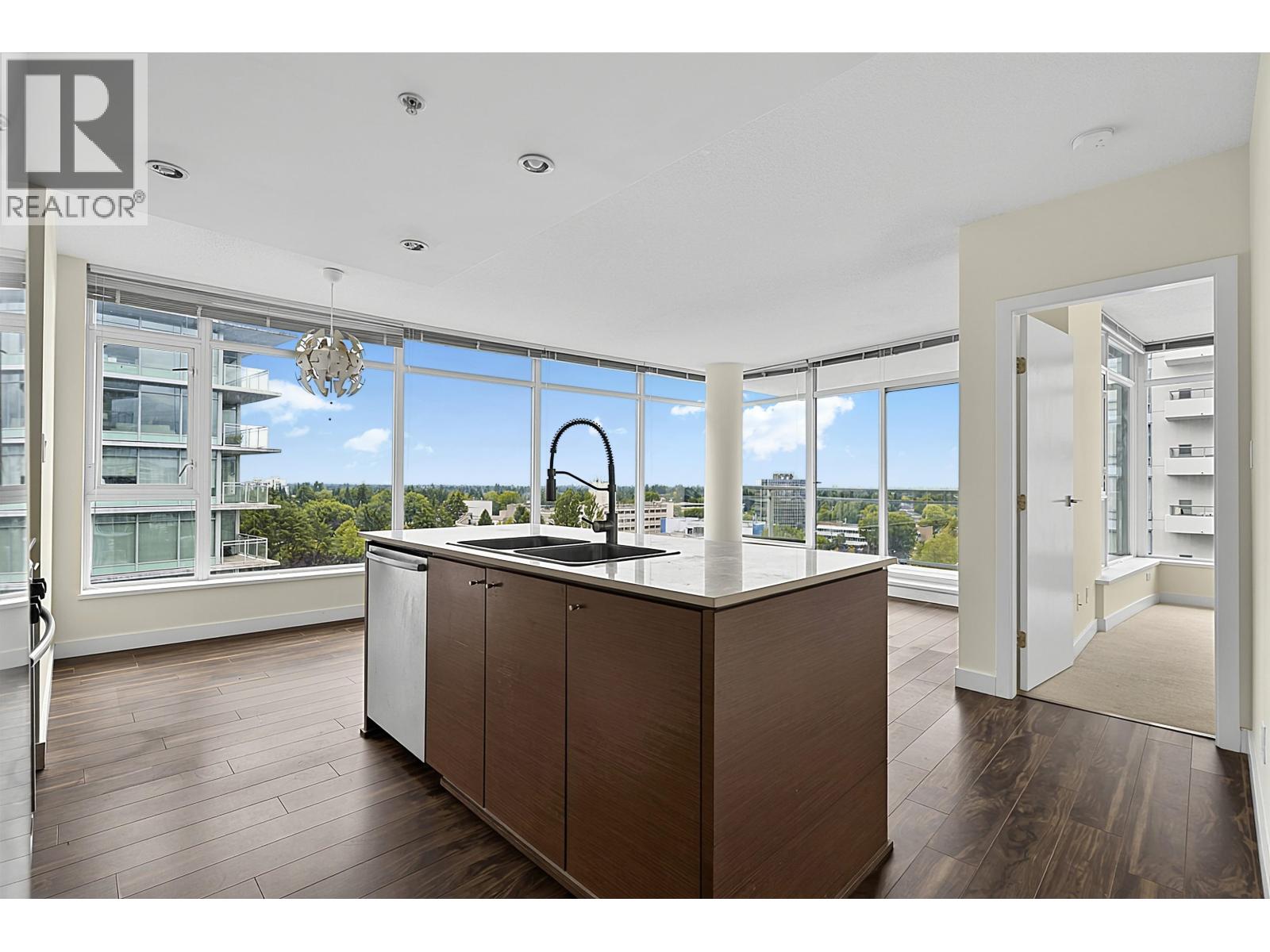 1508 5900 Alderbridge Way Property Photo 3