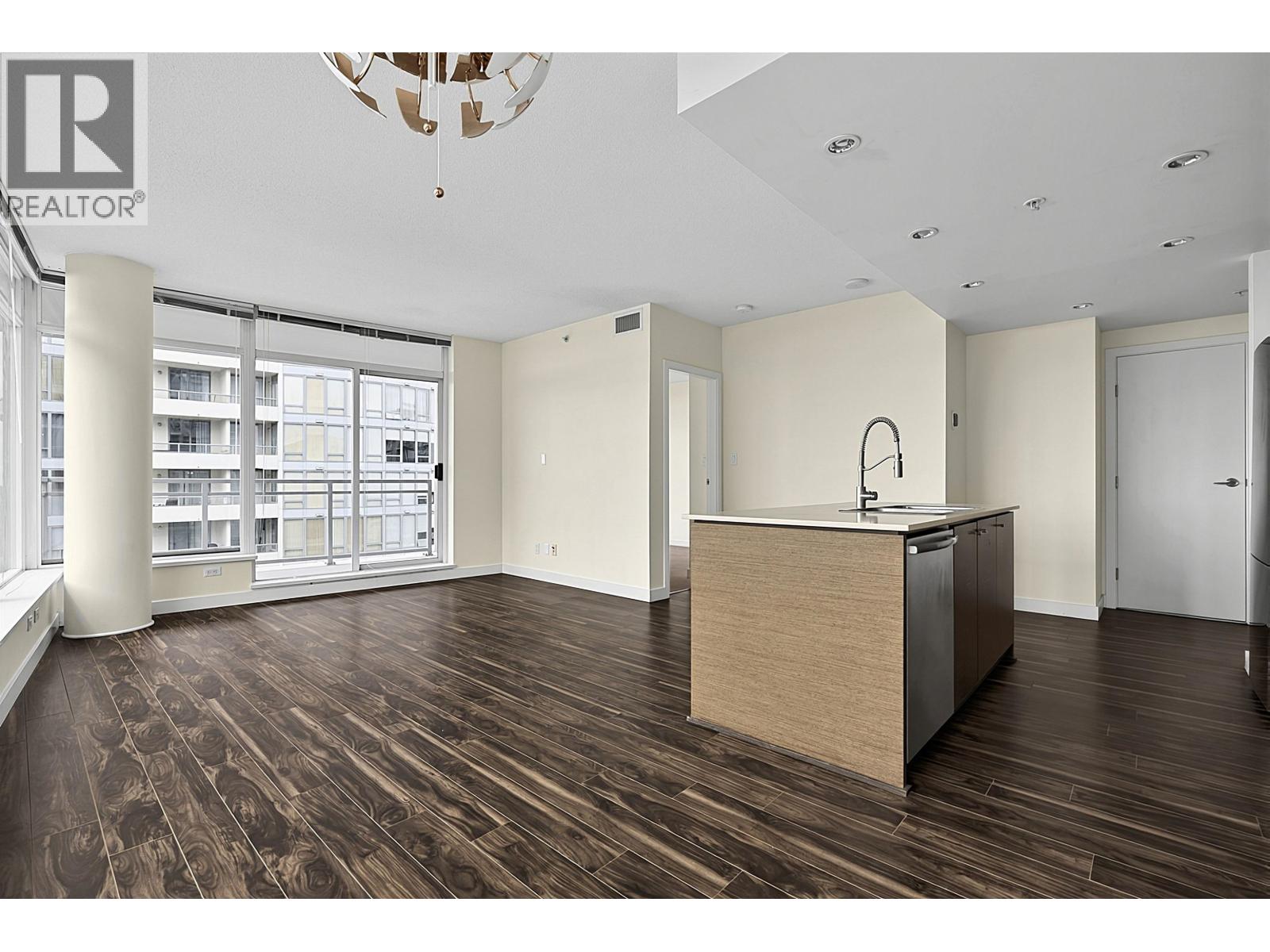 1508 5900 Alderbridge Way Property Photo 4