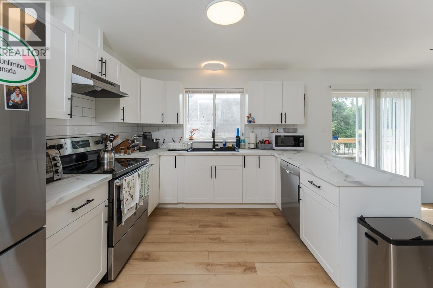 1497 Mccullagh Avenue Property Photo 2