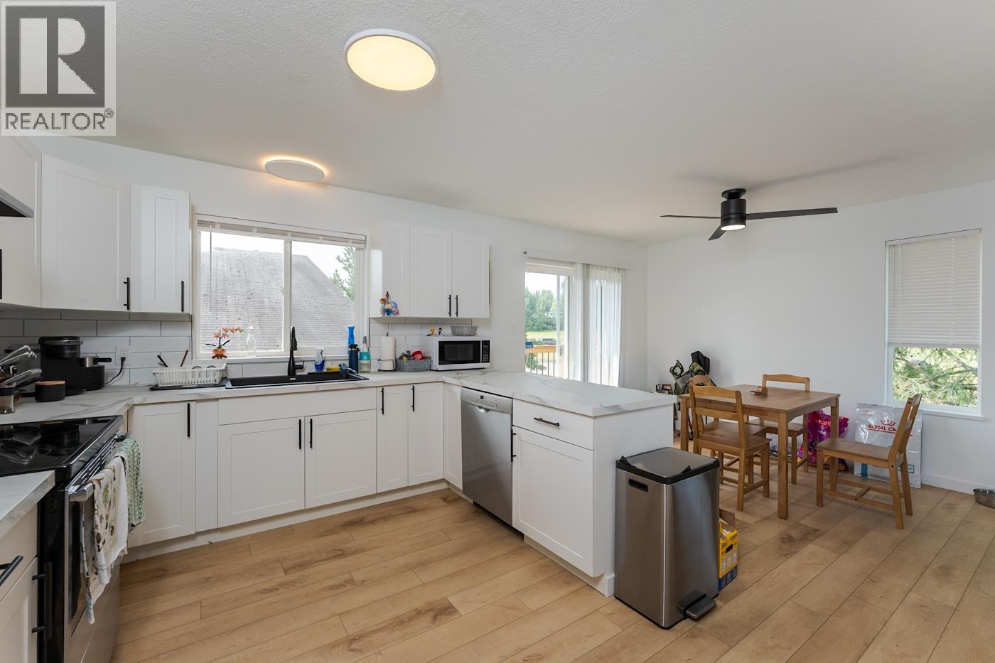 1497 Mccullagh Avenue Property Photo 3