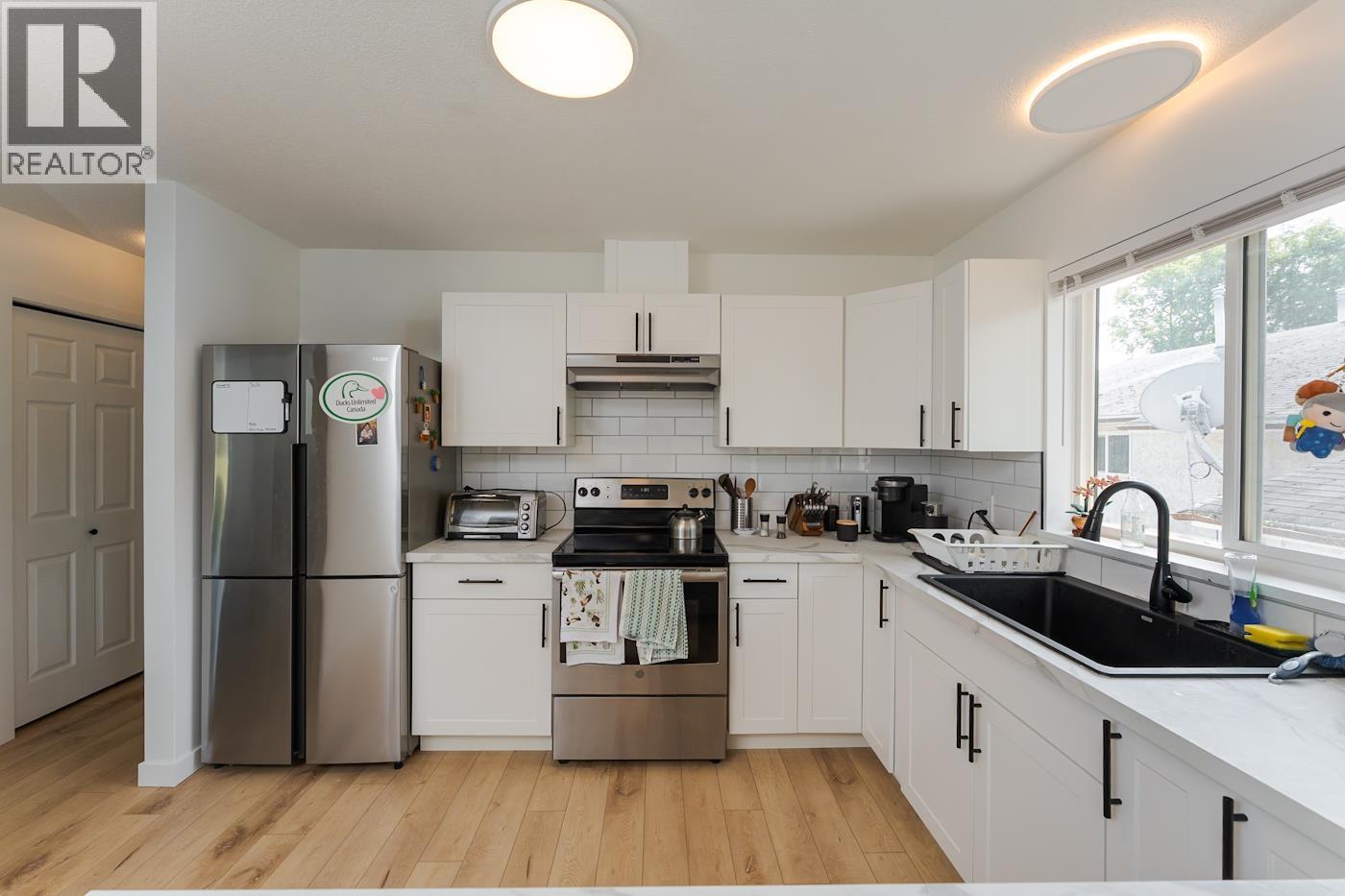 1497 Mccullagh Avenue Property Photo 11
