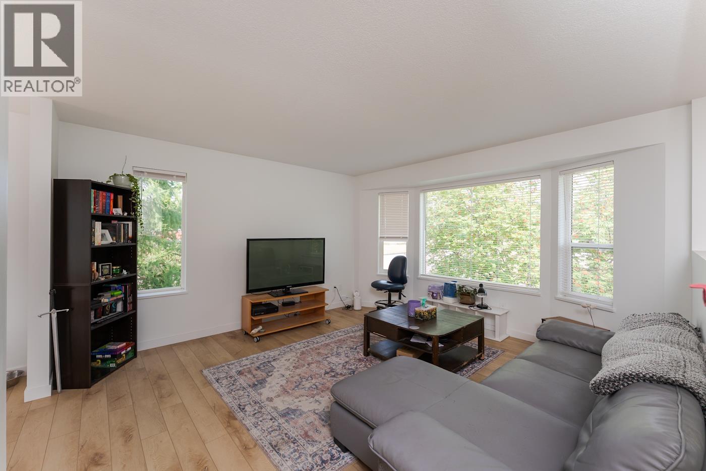 1497 Mccullagh Avenue Property Photo 12