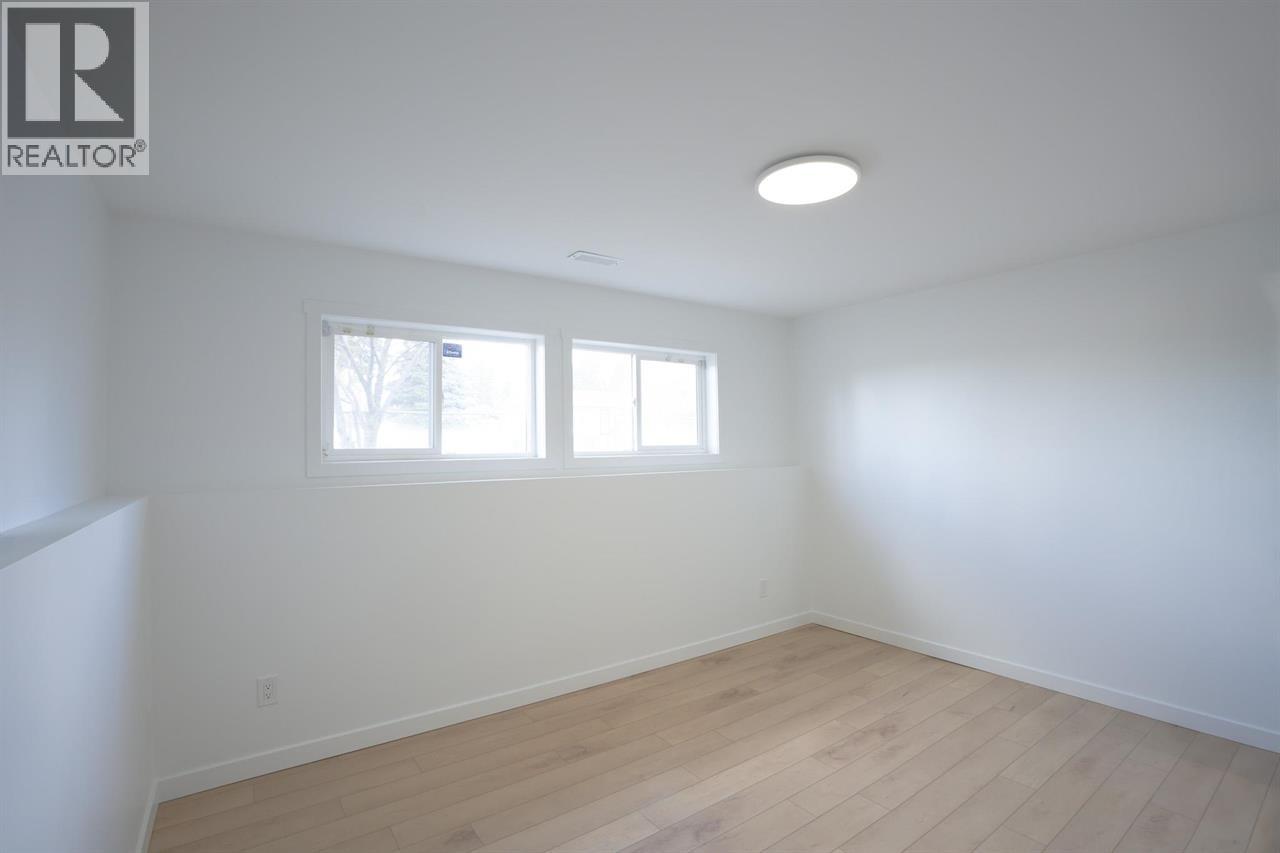 1497 Mccullagh Avenue Property Photo 20