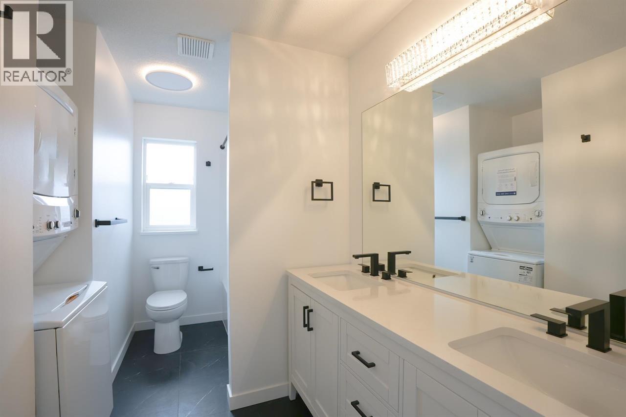 1497 Mccullagh Avenue Property Photo 26