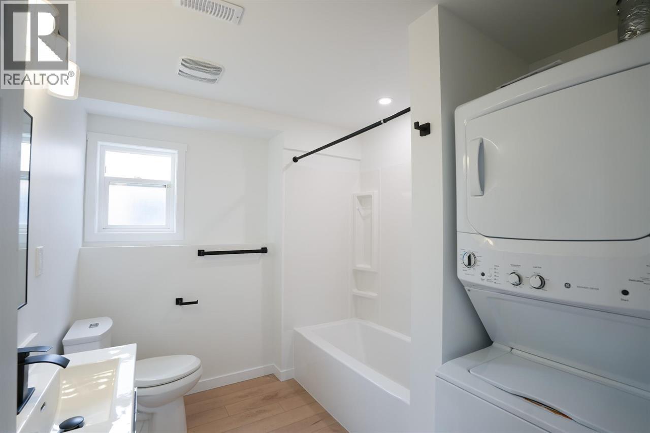 1497 Mccullagh Avenue Property Photo 27