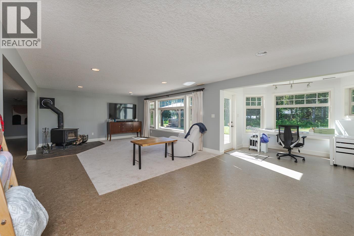 422 Willmann Road Property Photo 27