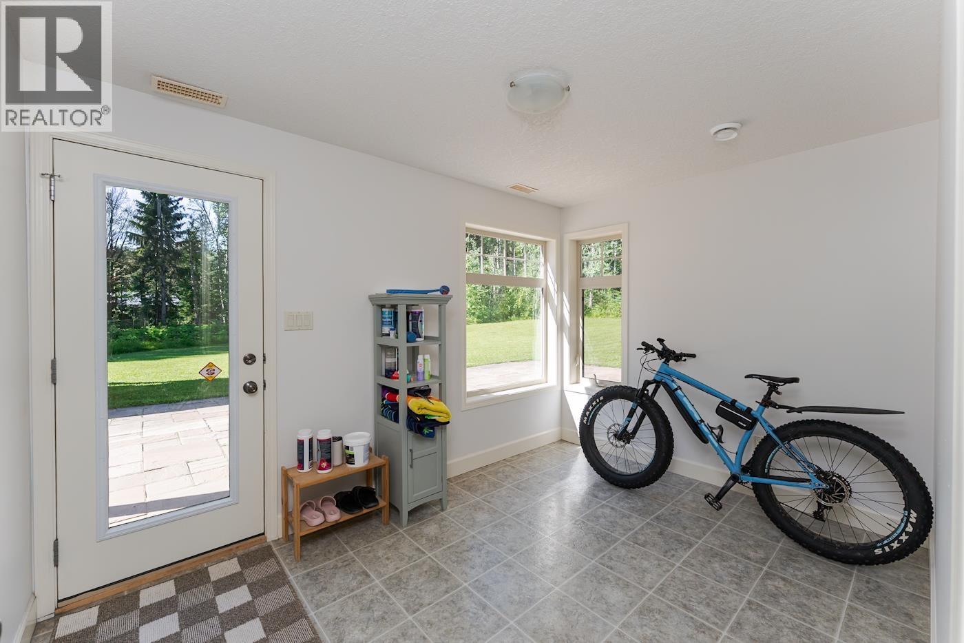 422 Willmann Road Property Photo 32