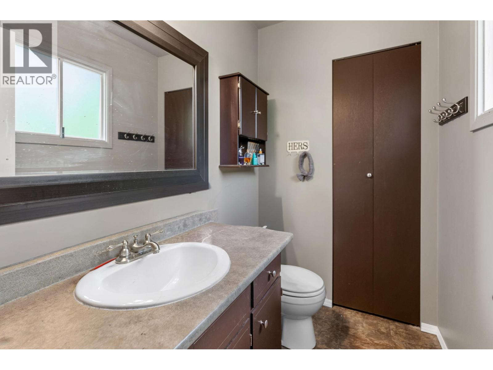 7391 Imperial Crescent Property Photo 14